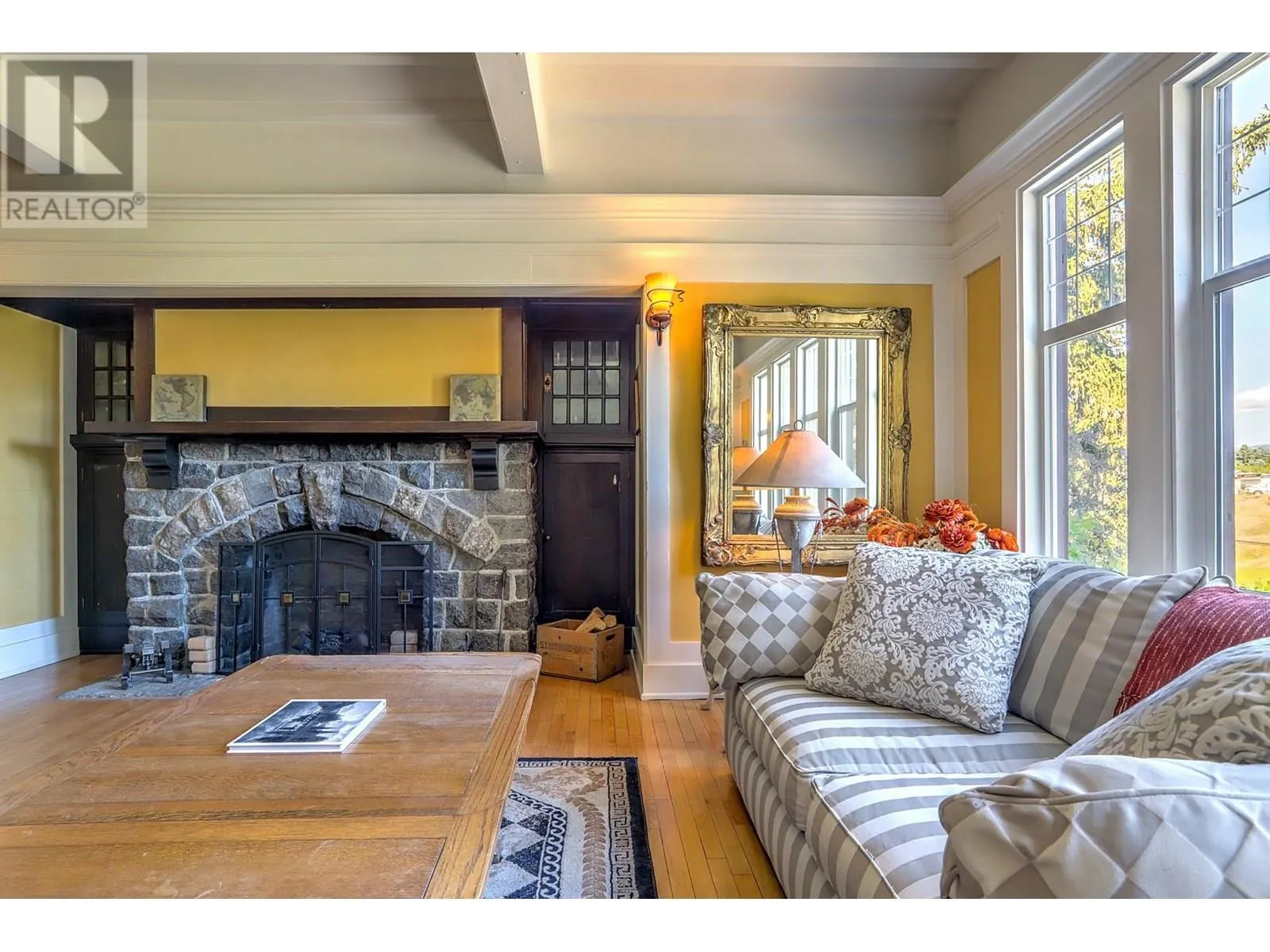 5482 Silver Star Road