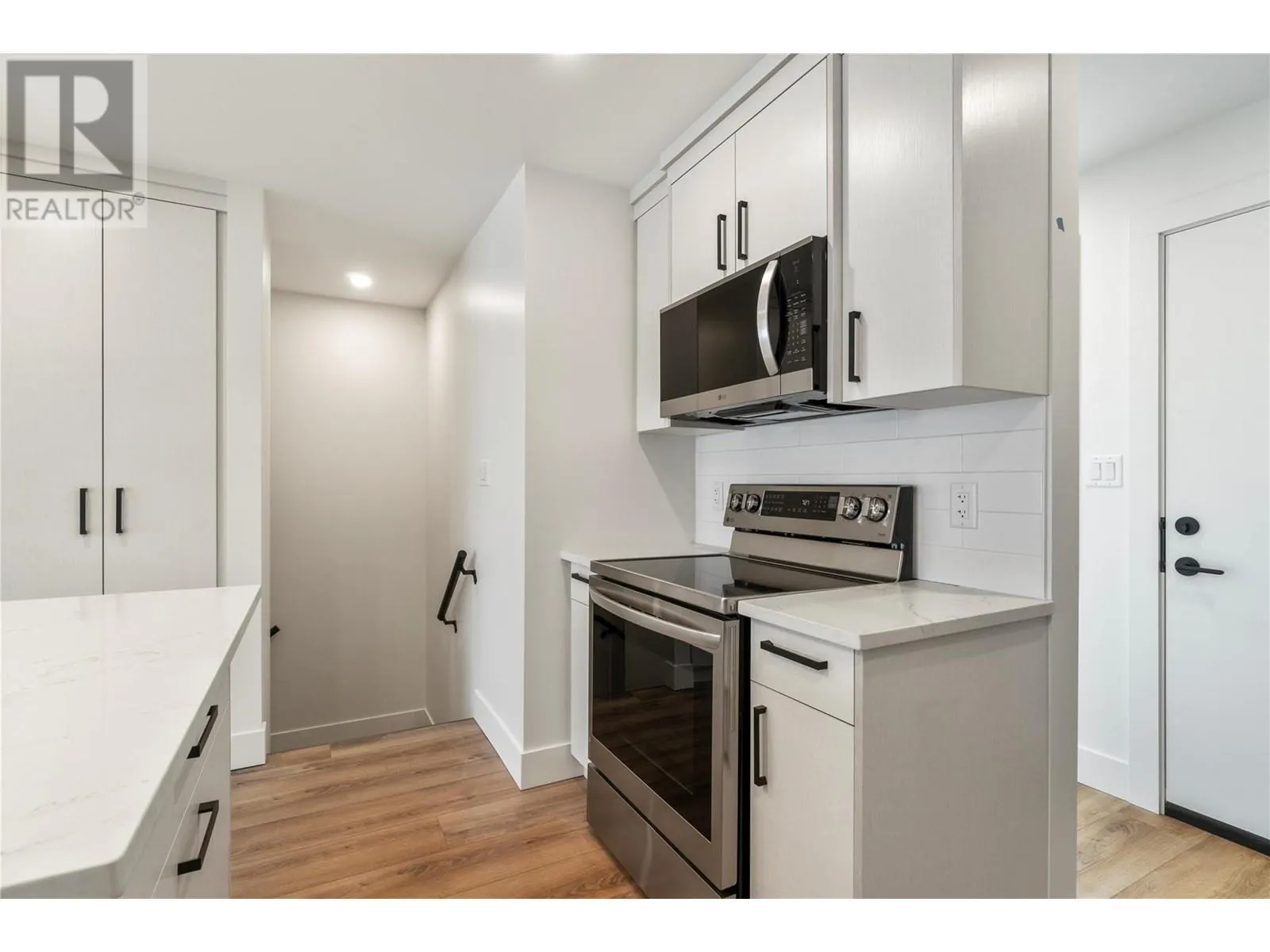 981 12 Street SE Unit# 33