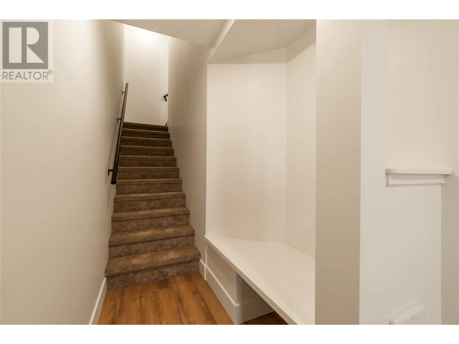 981 12 Street SE Unit# 33