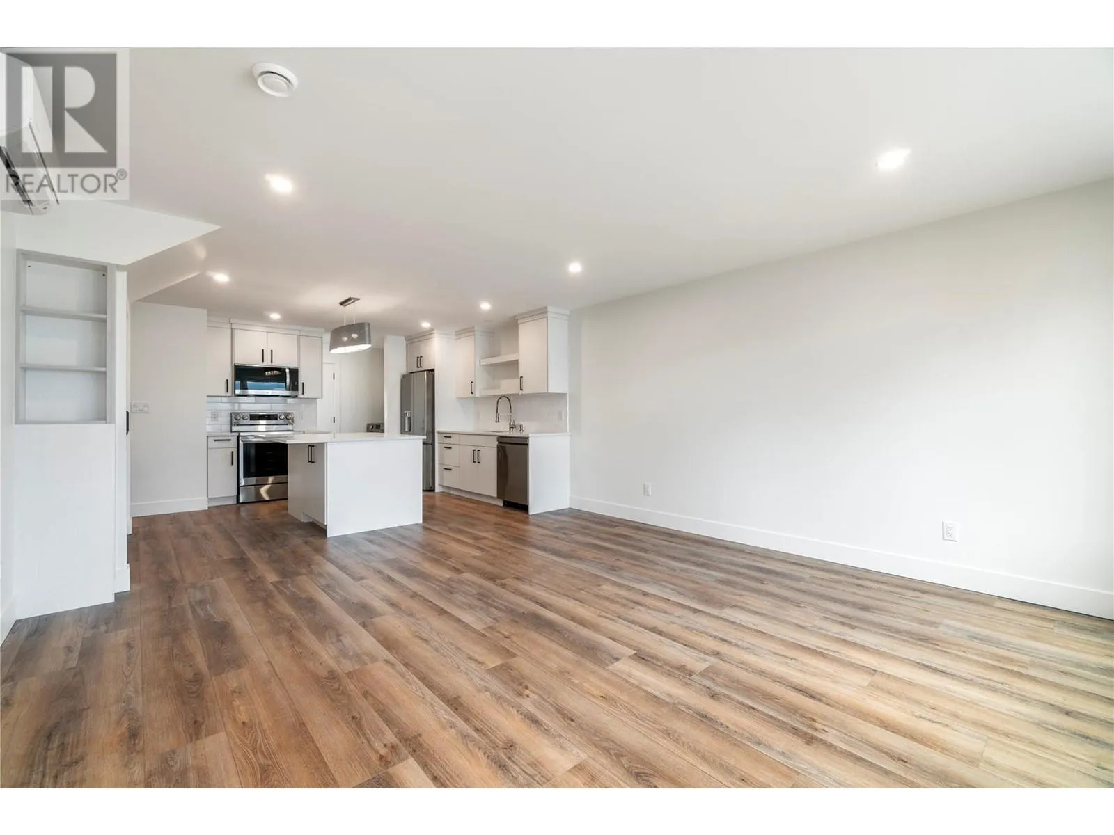 981 12 Street SE Unit# 33