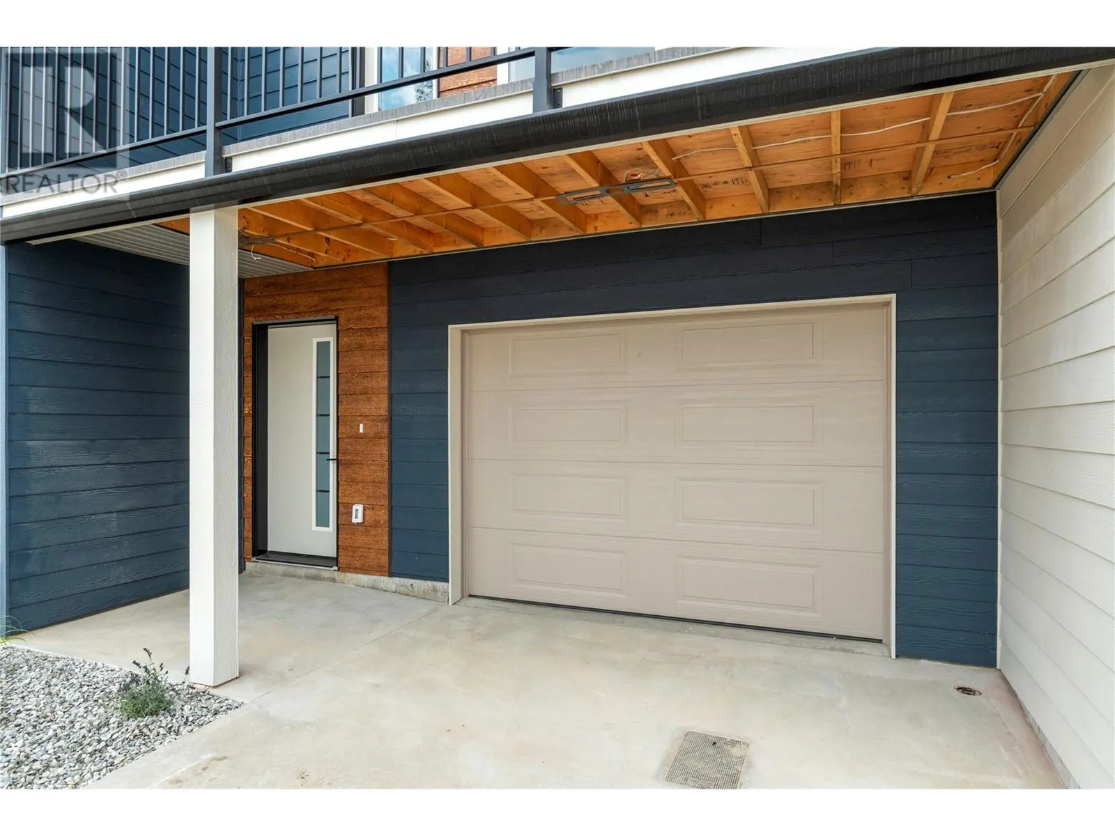 981 12 Street SE Unit# 33