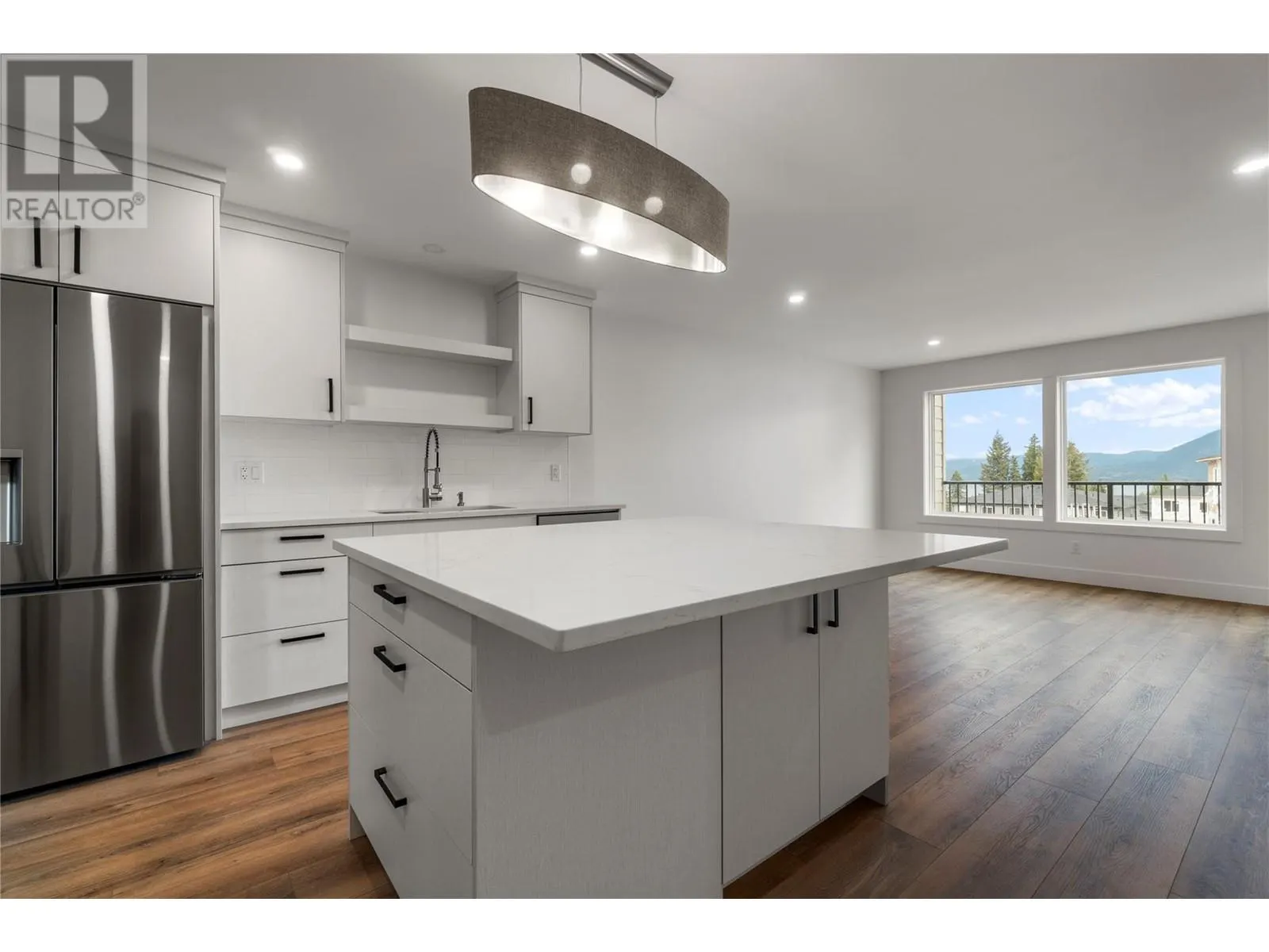 981 12 Street SE Unit# 33