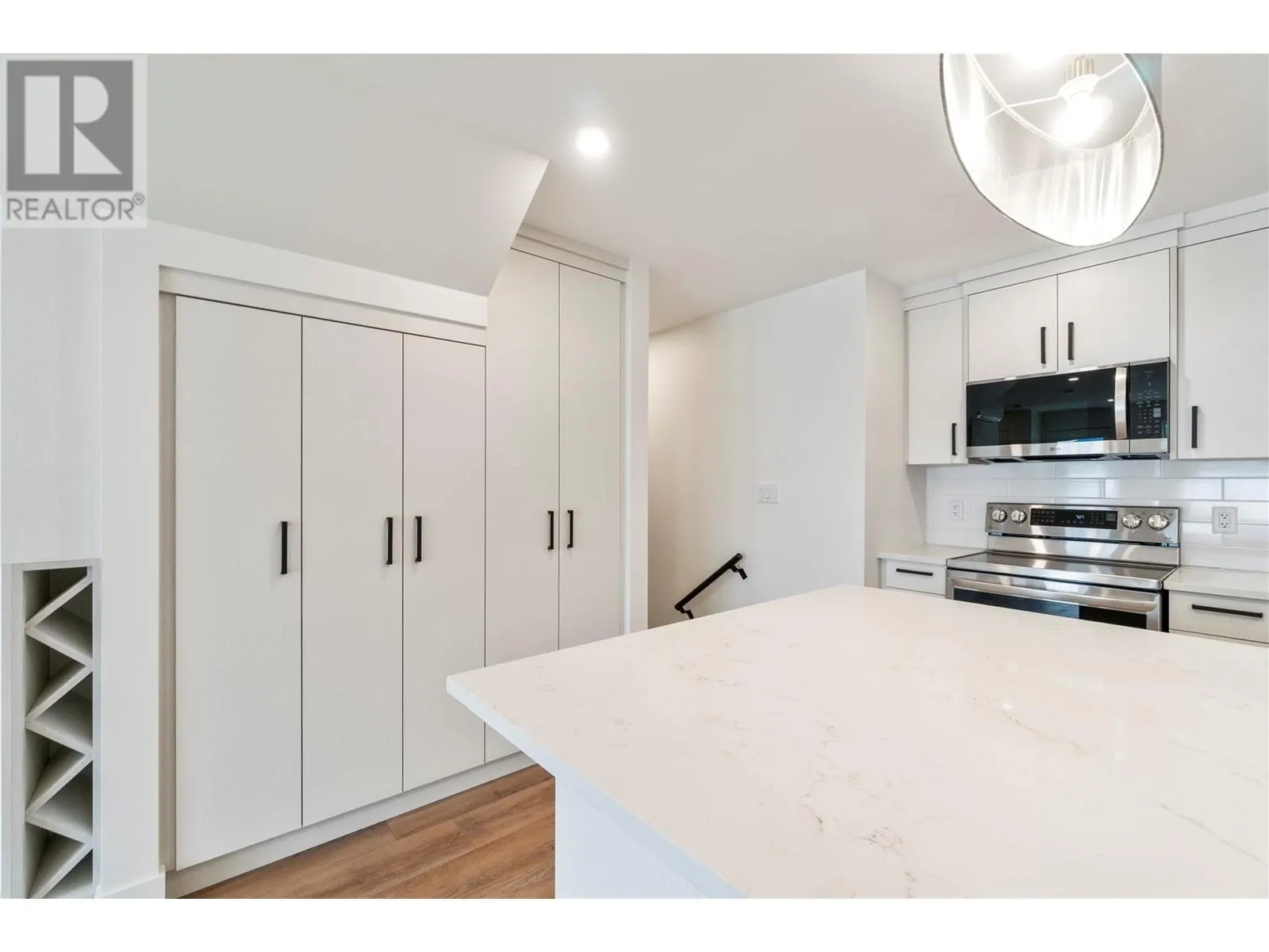 981 12 Street SE Unit# 33