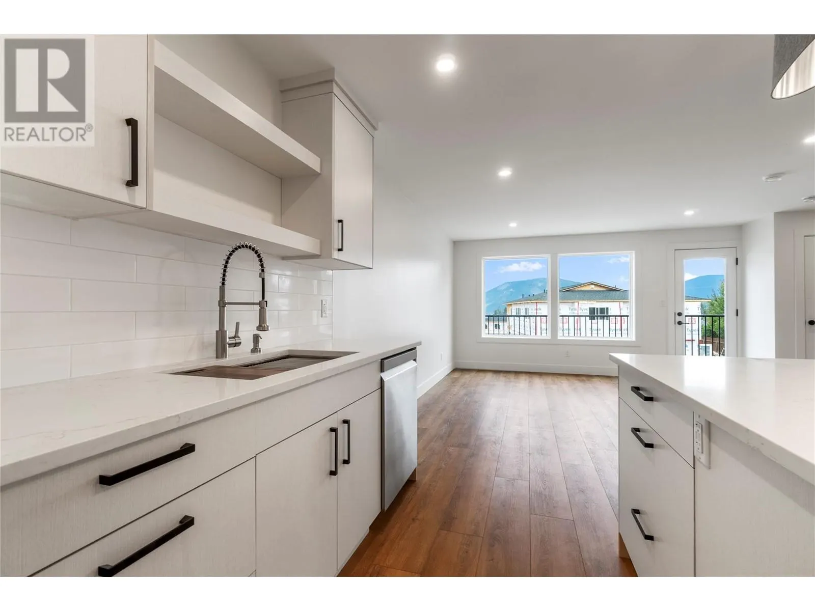 981 12 Street SE Unit# 33