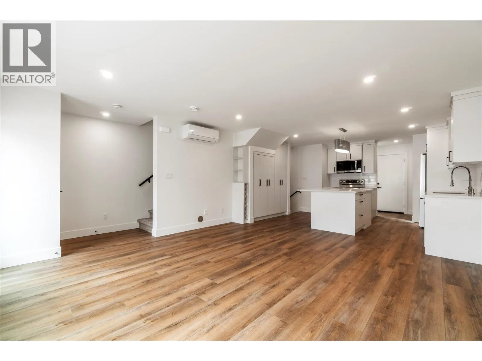 981 12 Street SE Unit# 36