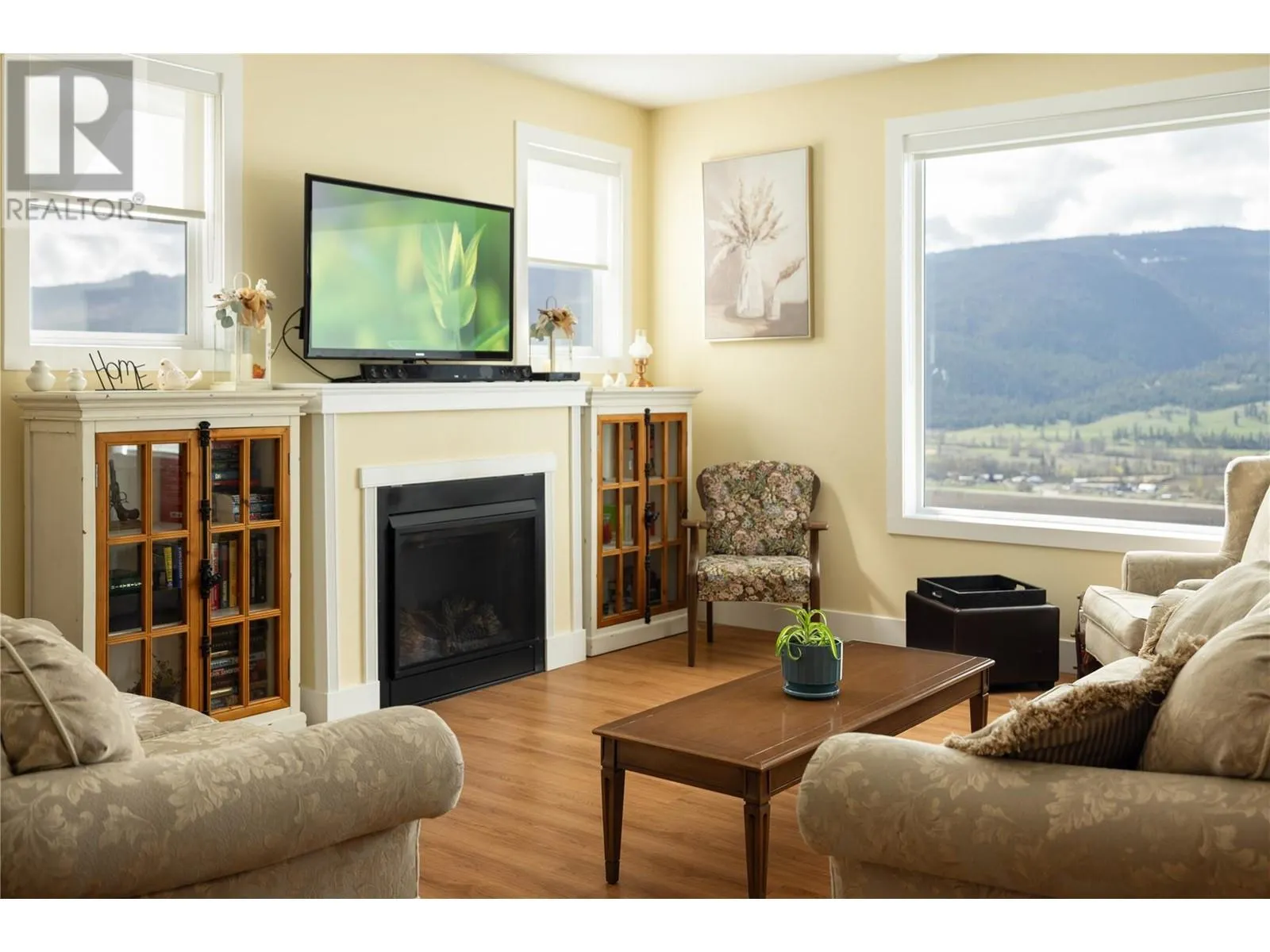 98 Ranchland Place