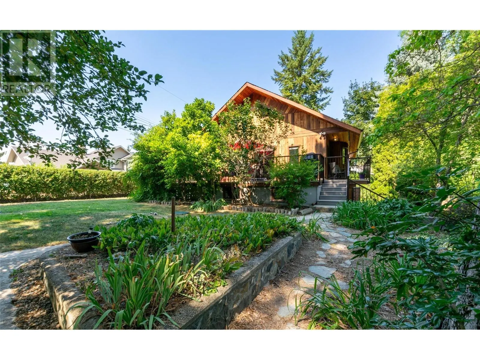 2464 Waverly Drive