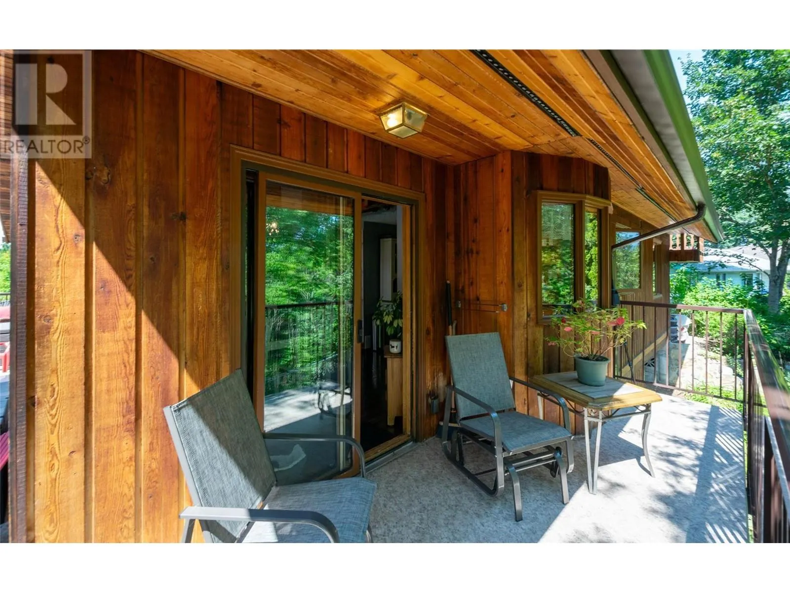 2464 Waverly Drive