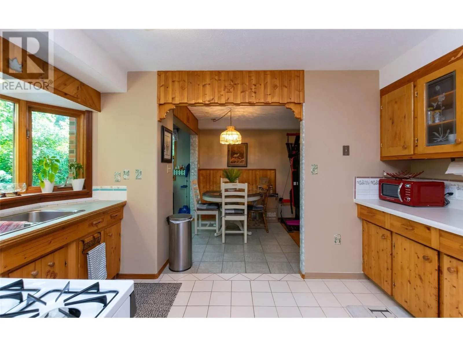 2464 Waverly Drive
