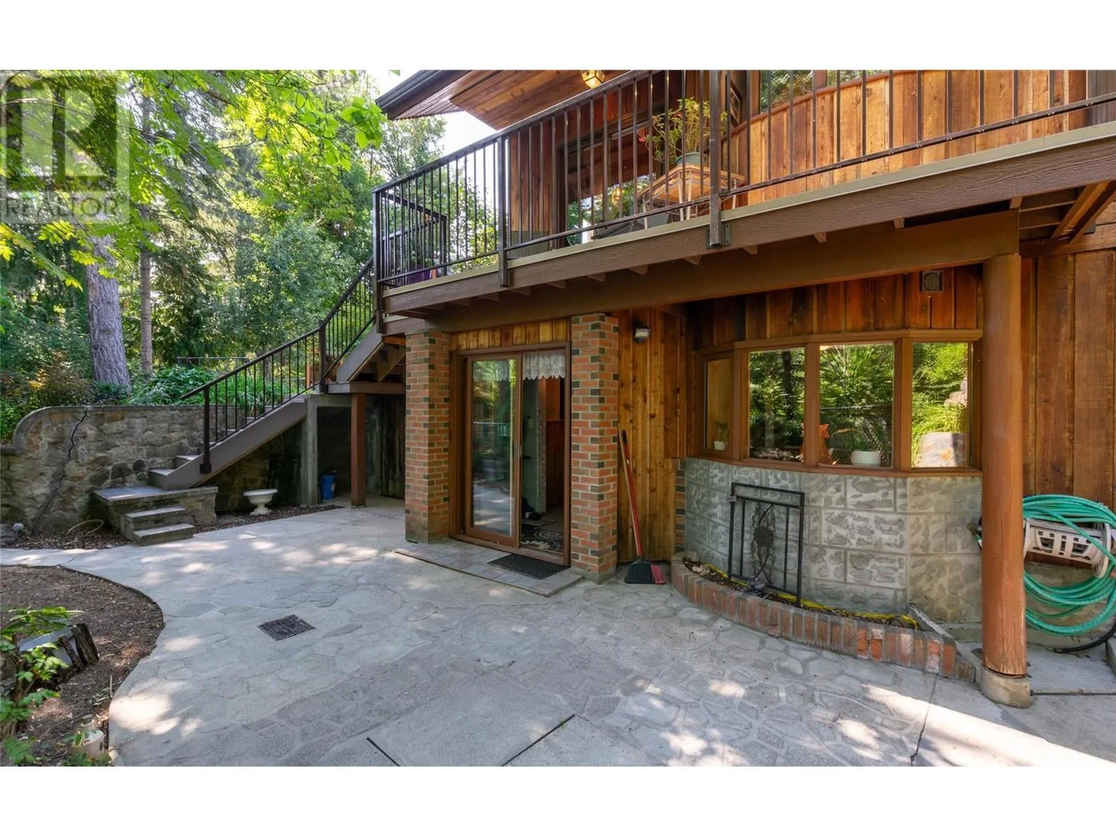 2464 Waverly Drive