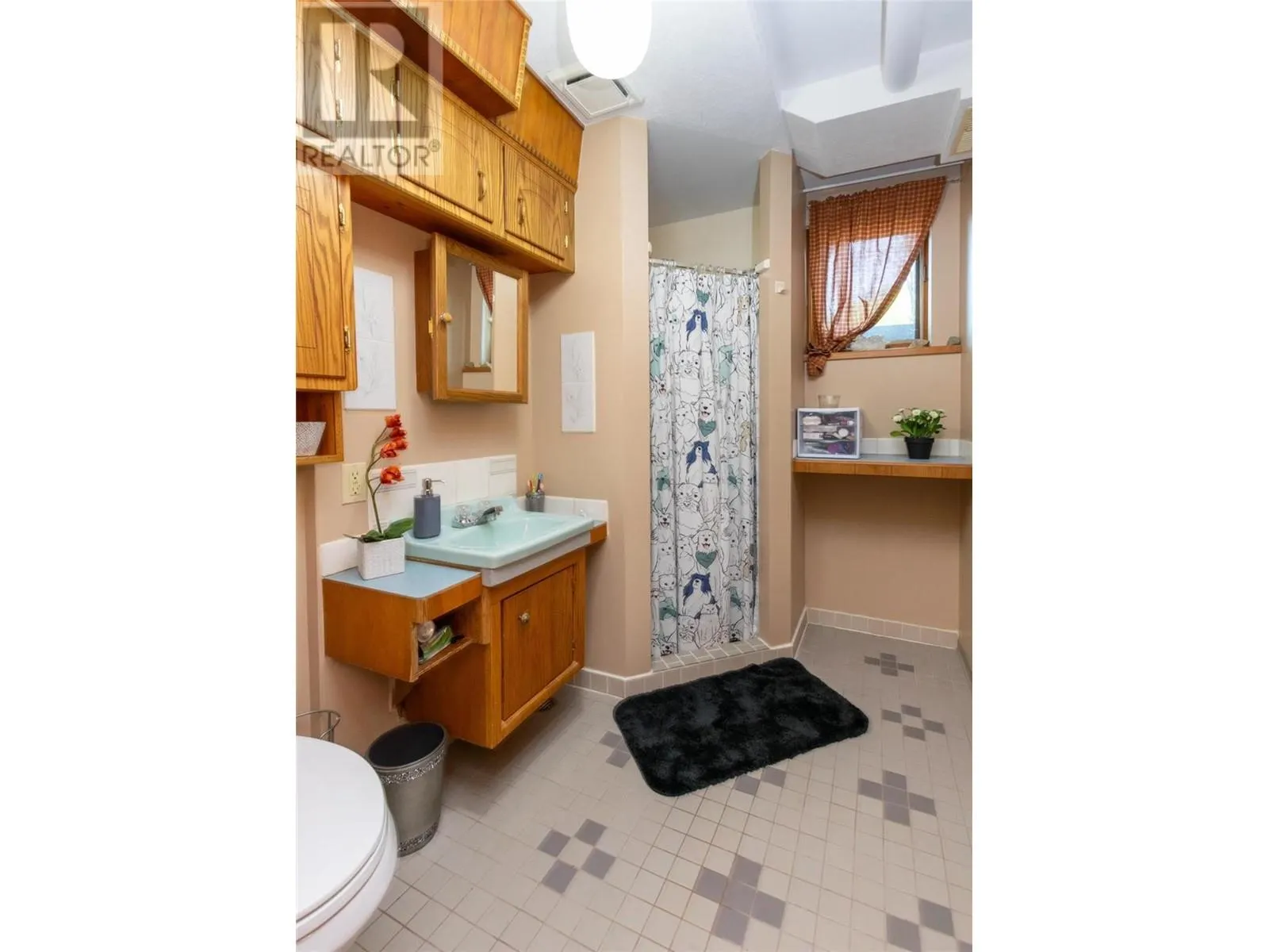 2464 Waverly Drive