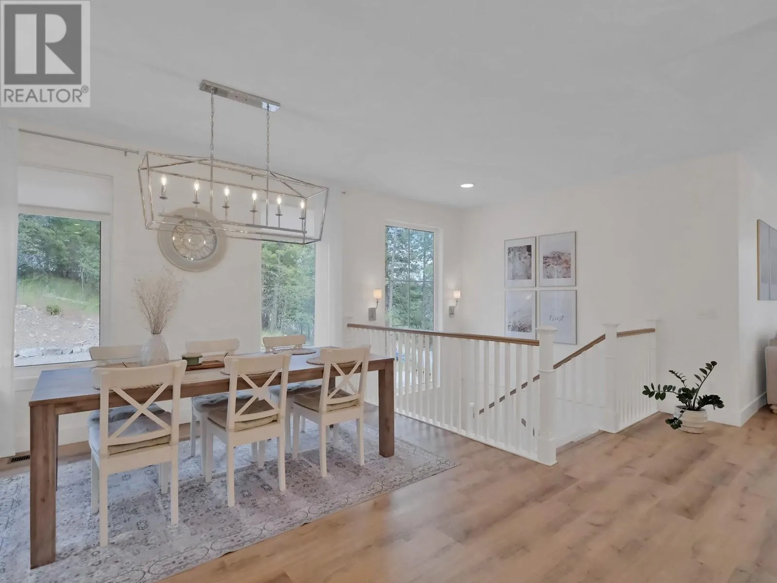 10290 Columbia Way