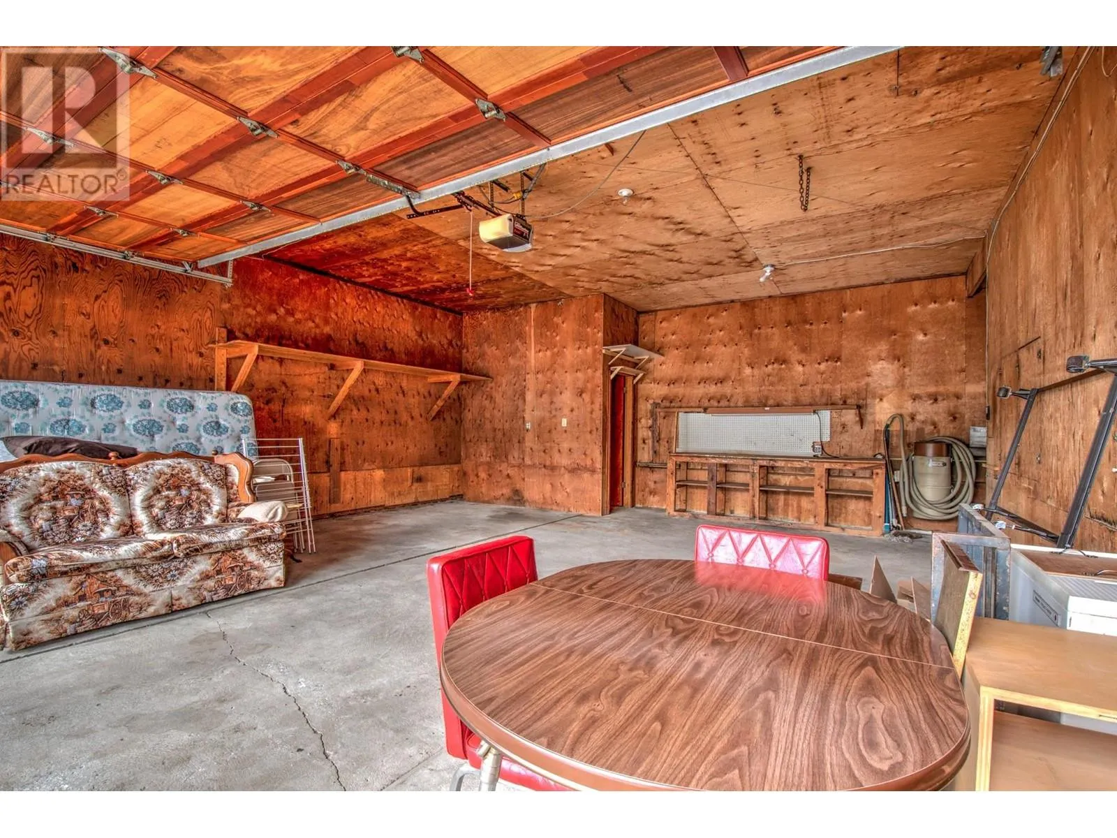 6434 Pleasant Valley Road