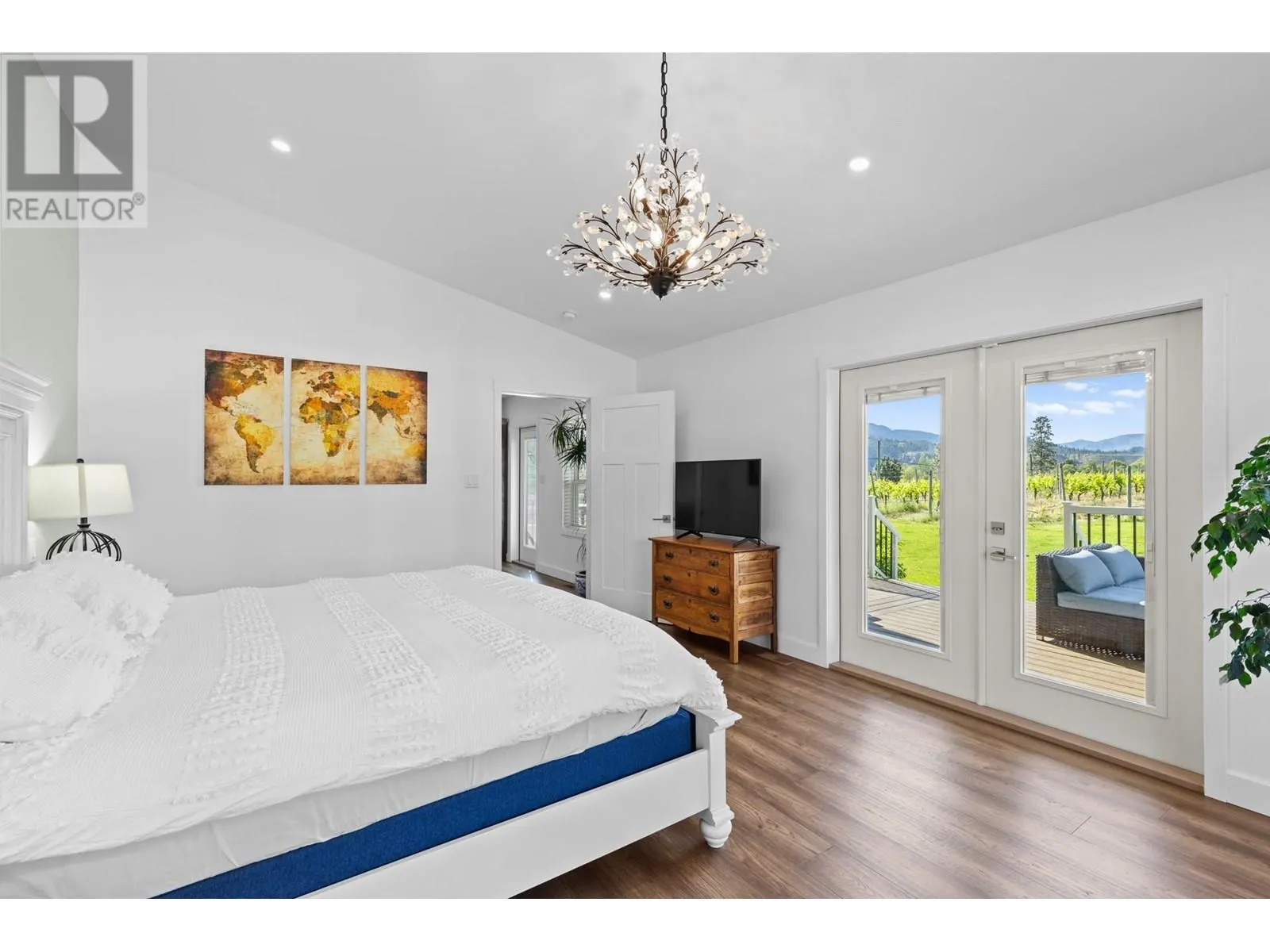 7207 Tucelnuit Drive
