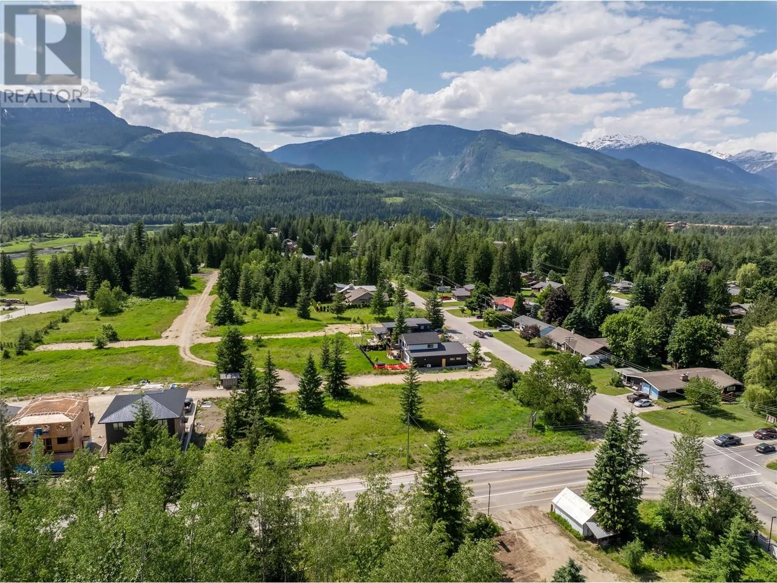 2004 Lanzo Lane Lot# SL 3