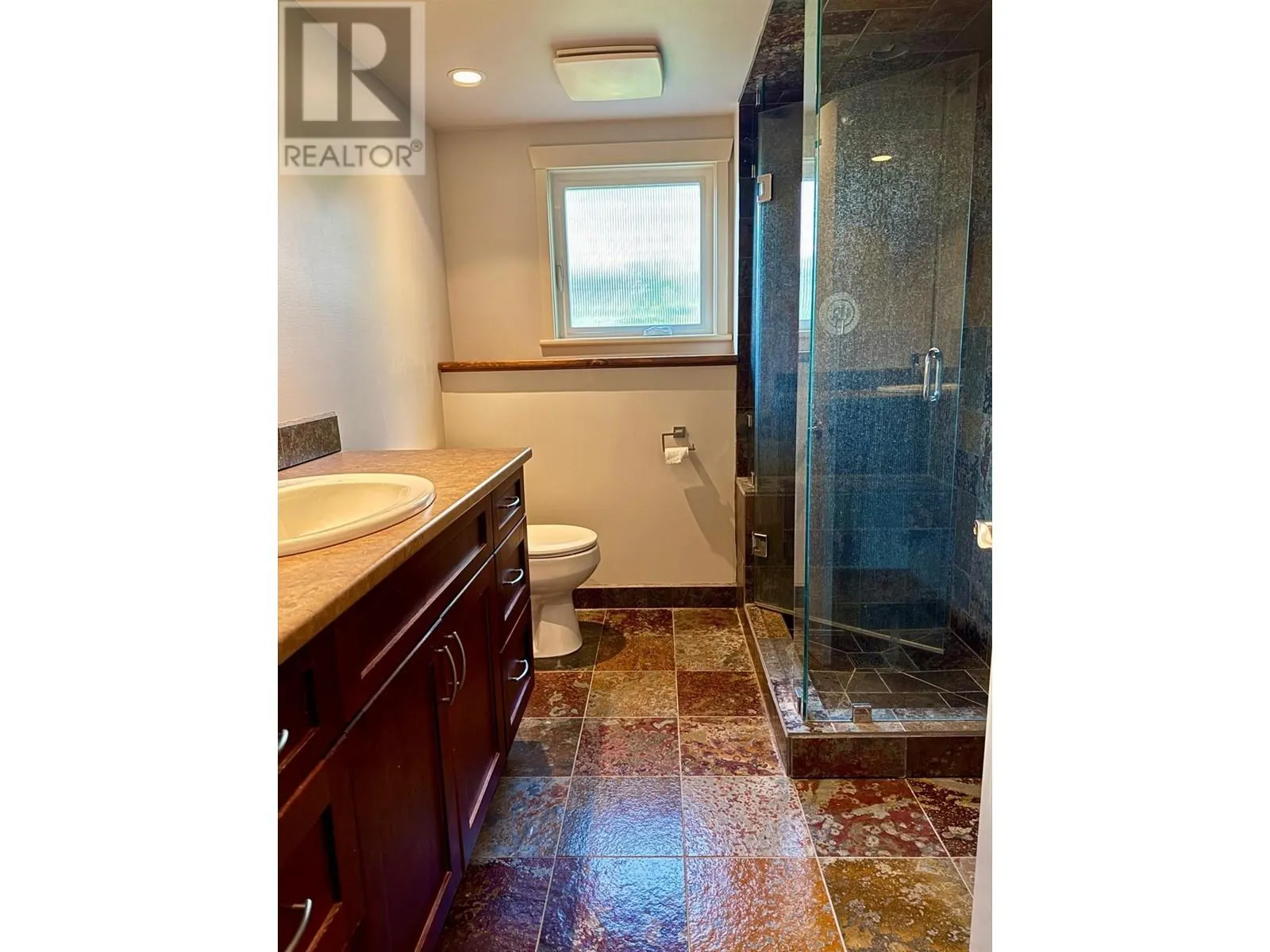 3353 Greenwood Court