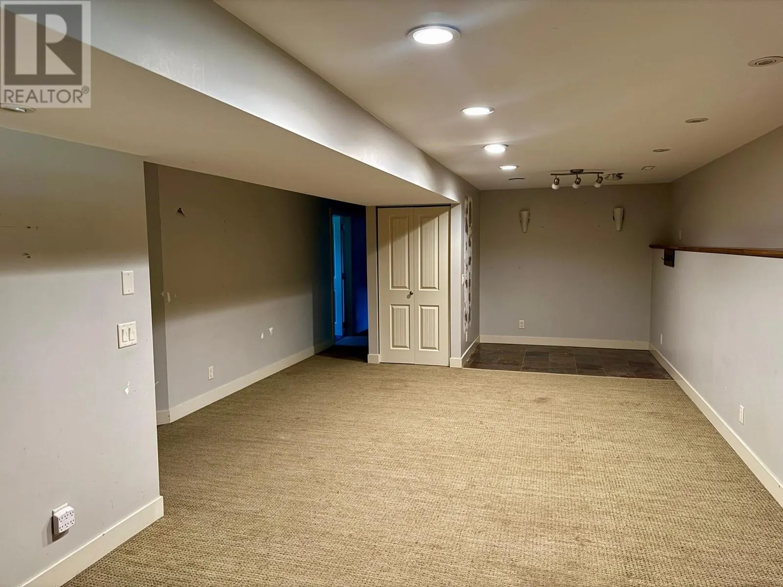 3353 Greenwood Court
