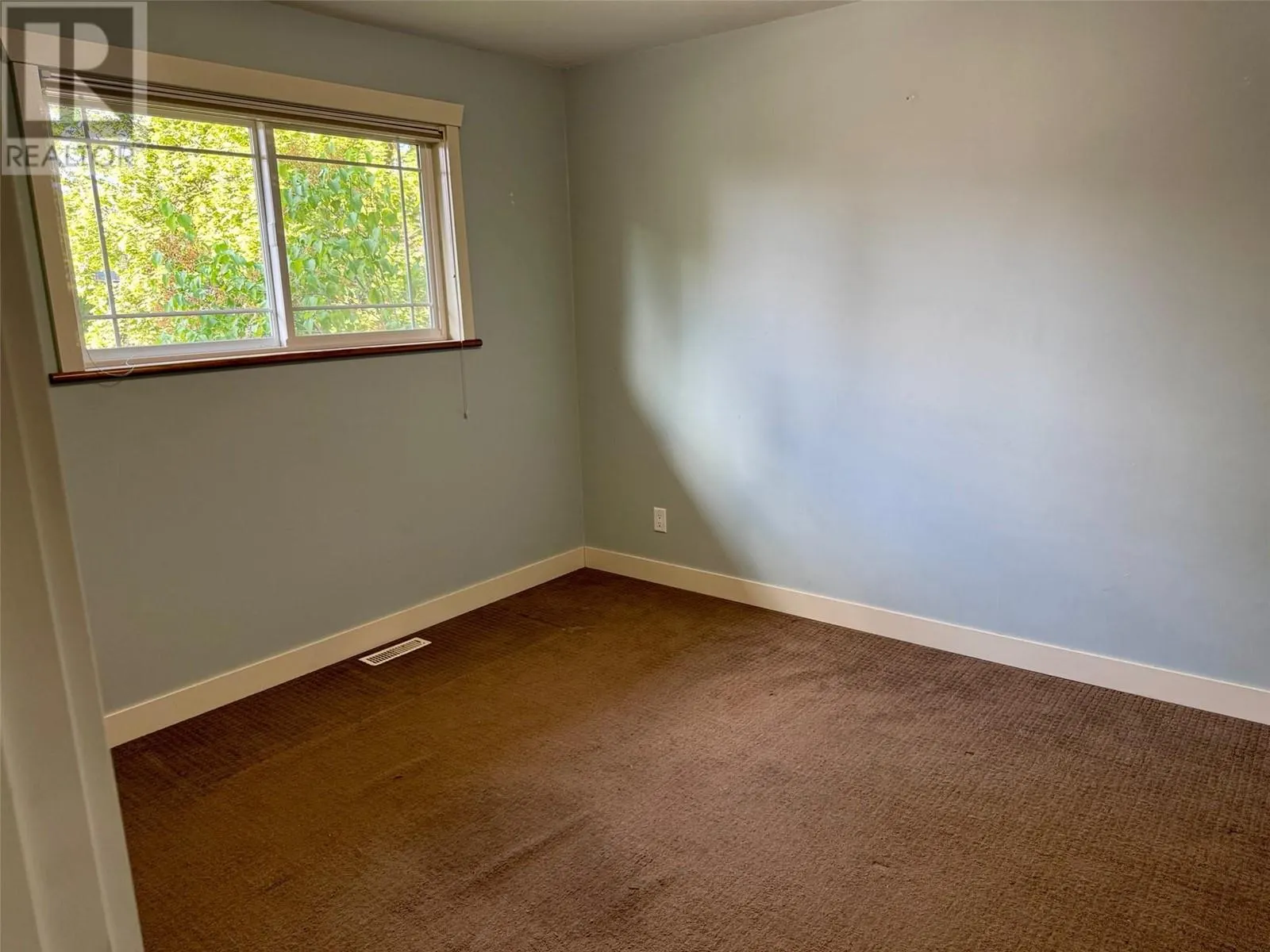 3353 Greenwood Court