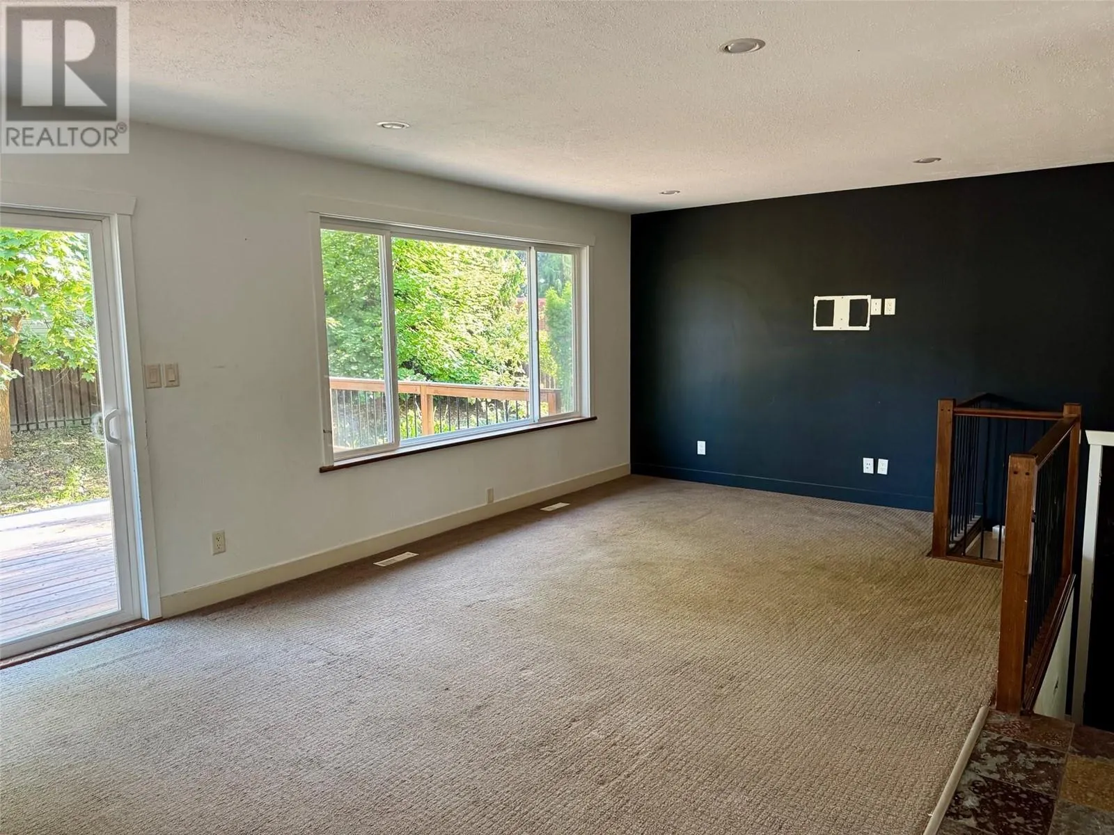 3353 Greenwood Court