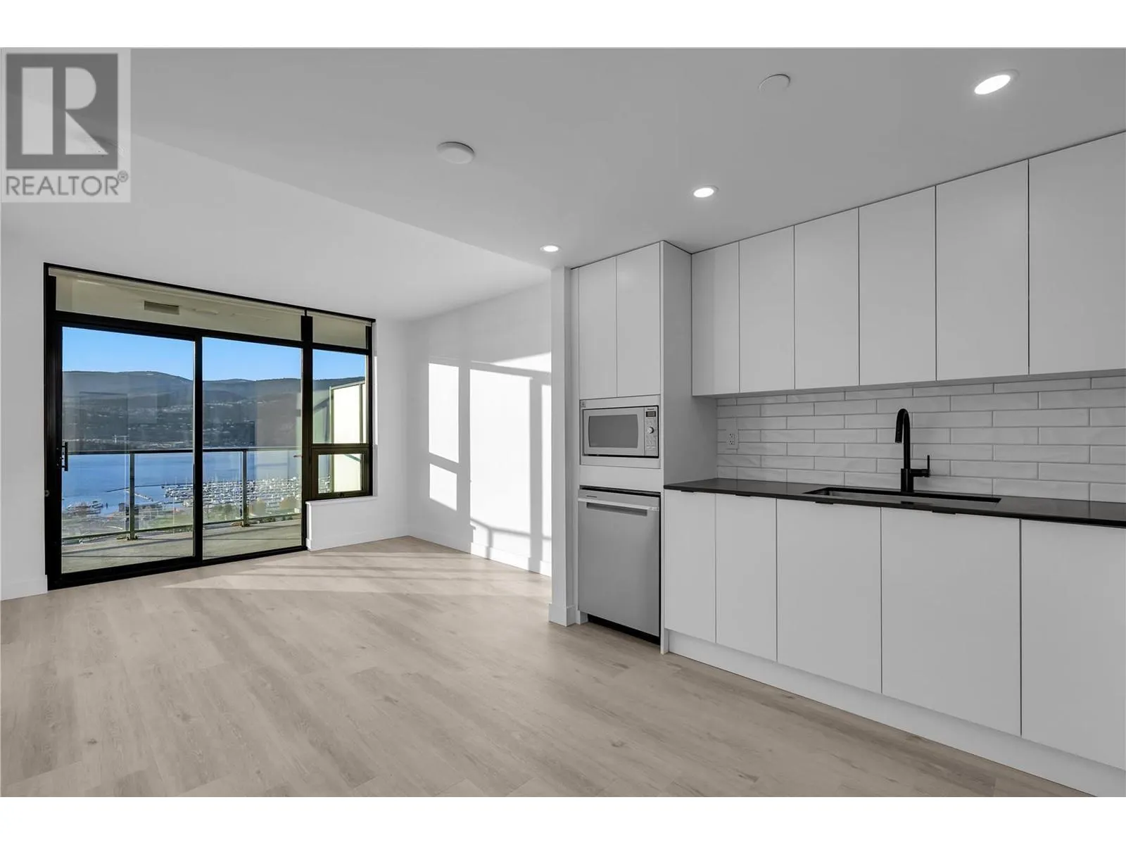 1471 St Paul Street Unit# 1906 Lot# SL137