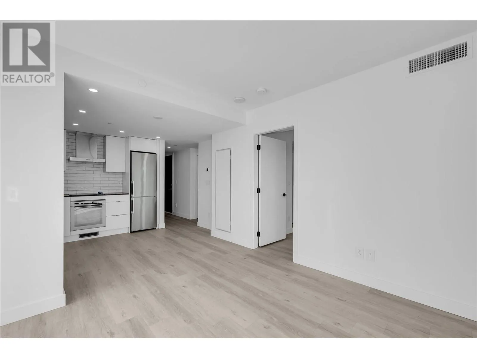 1471 St Paul Street Unit# 1906 Lot# SL137