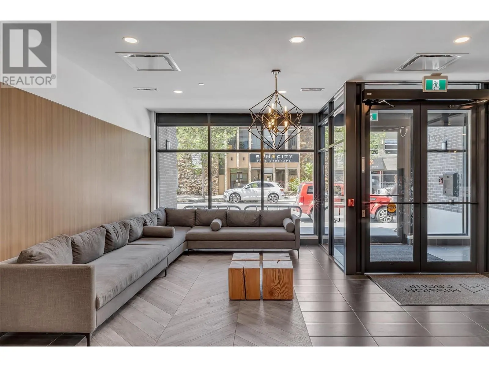 1471 St Paul Street Unit# 1906 Lot# SL137
