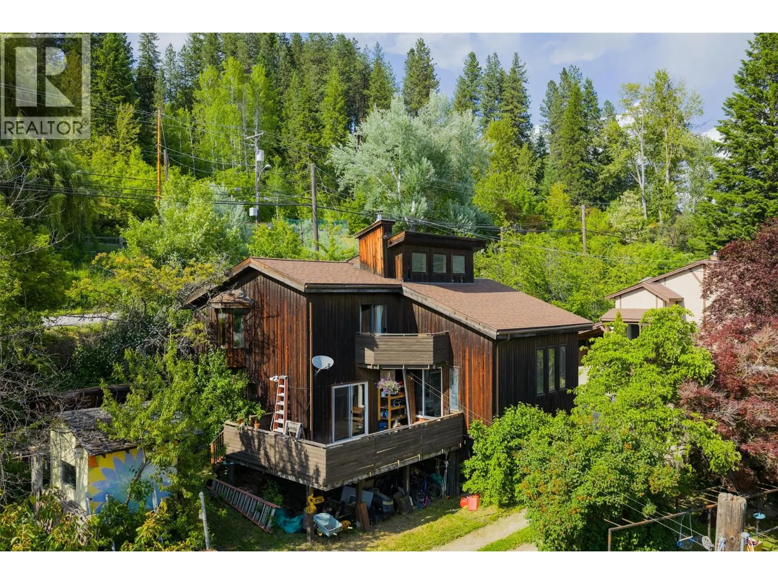 3216 SOUTH SLOCAN VILLAGE Road