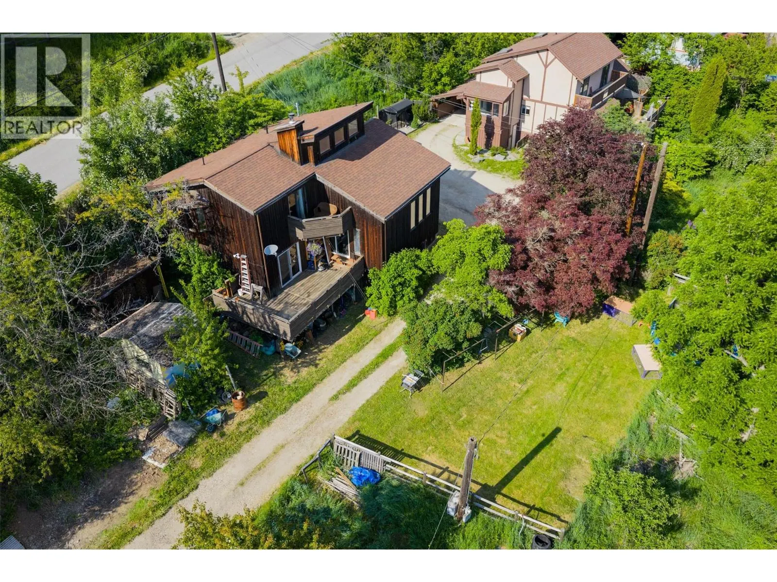 3216 SOUTH SLOCAN VILLAGE Road