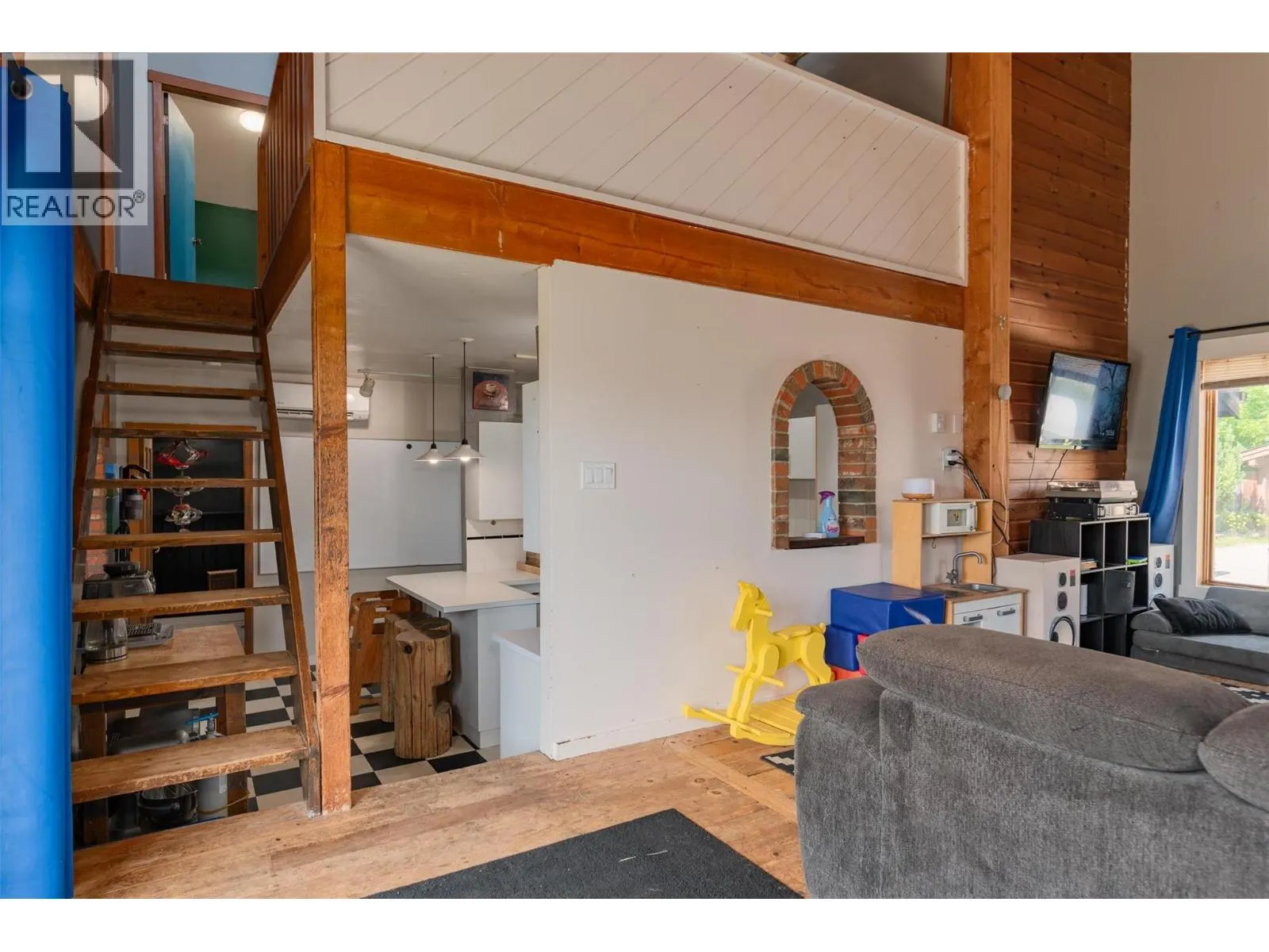 3216 SOUTH SLOCAN VILLAGE Road