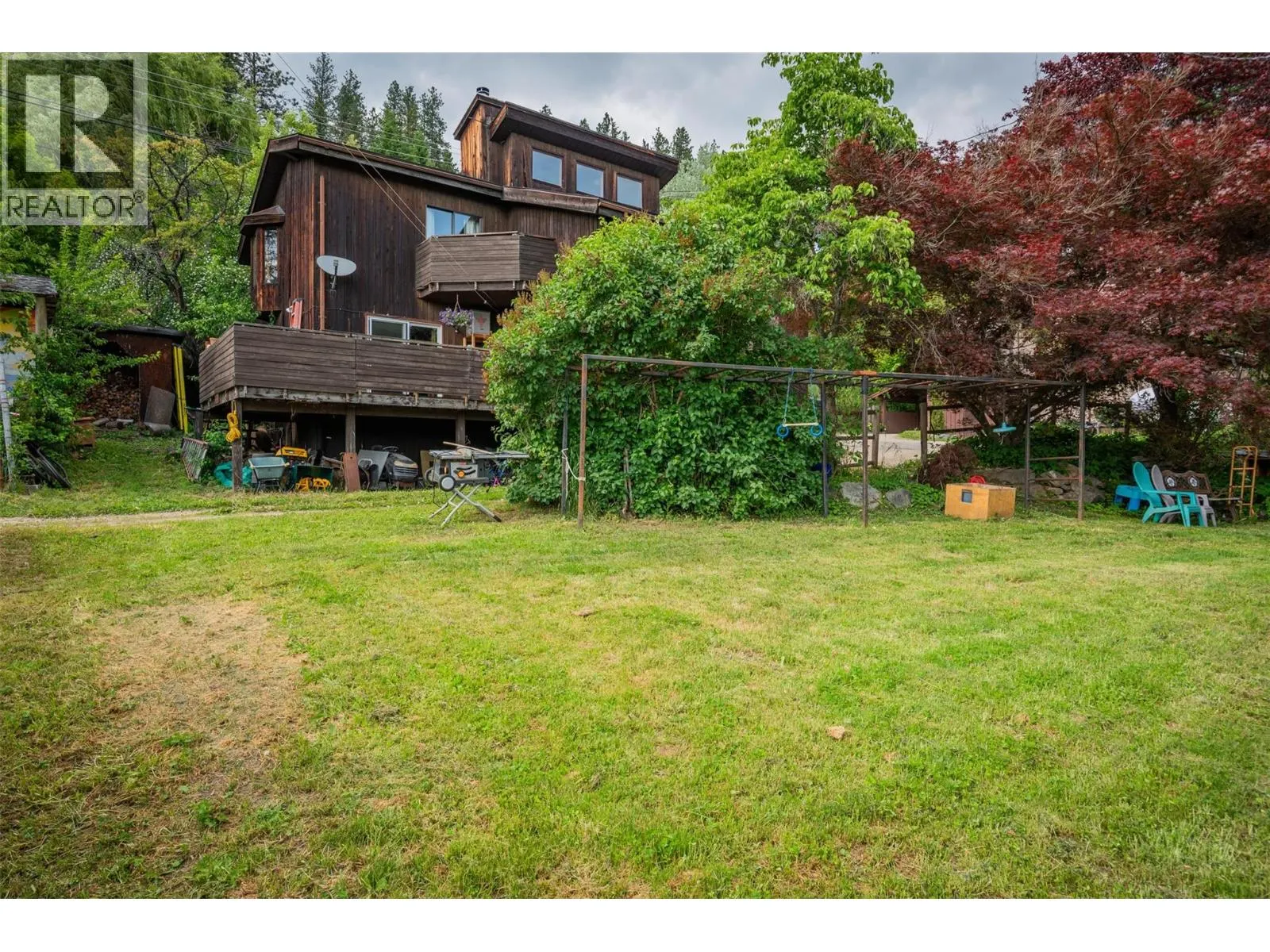 3216 SOUTH SLOCAN VILLAGE Road