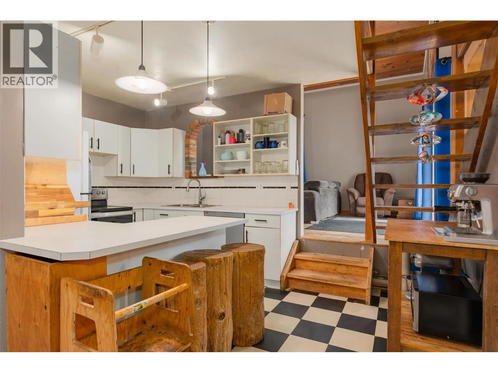 3216 SOUTH SLOCAN VILLAGE Road