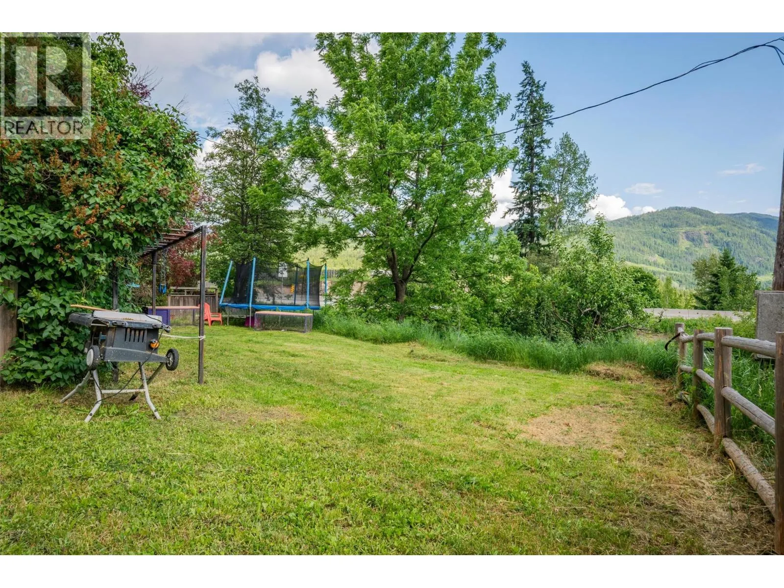 3216 SOUTH SLOCAN VILLAGE Road
