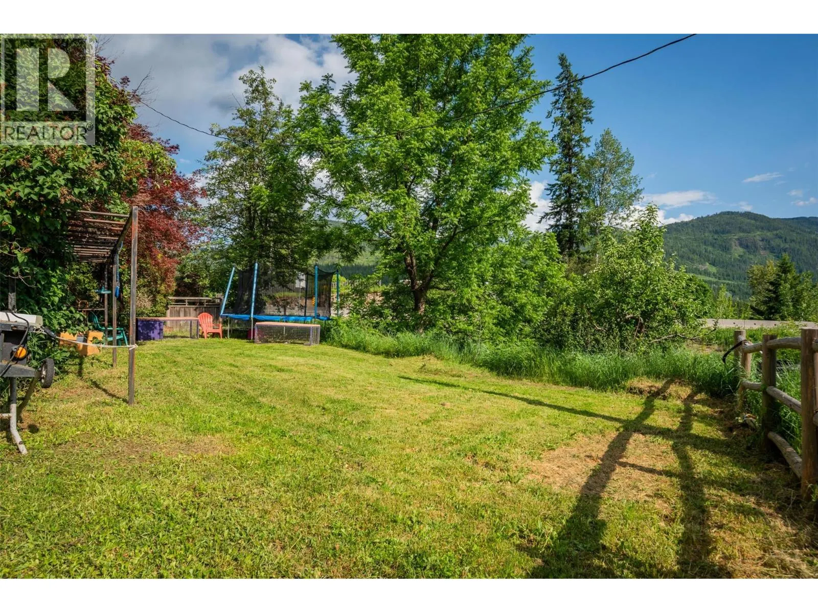 3216 SOUTH SLOCAN VILLAGE Road
