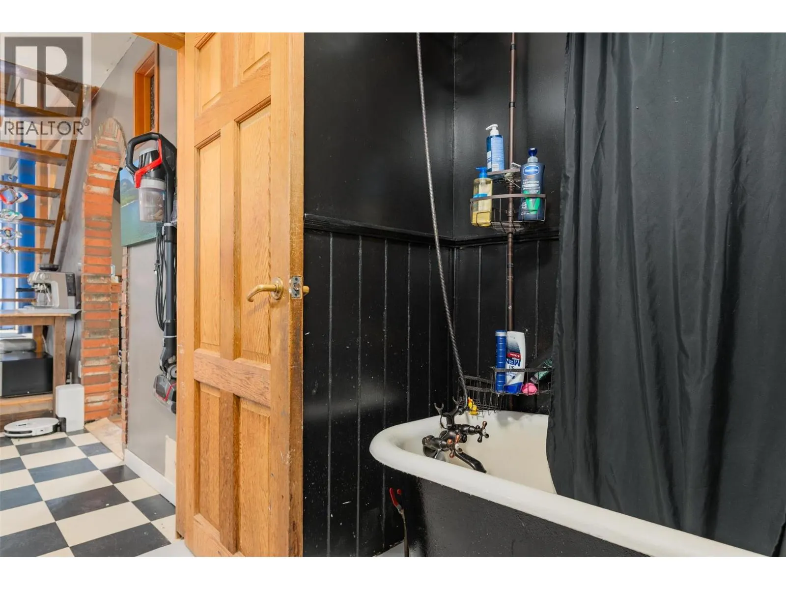 3216 SOUTH SLOCAN VILLAGE Road