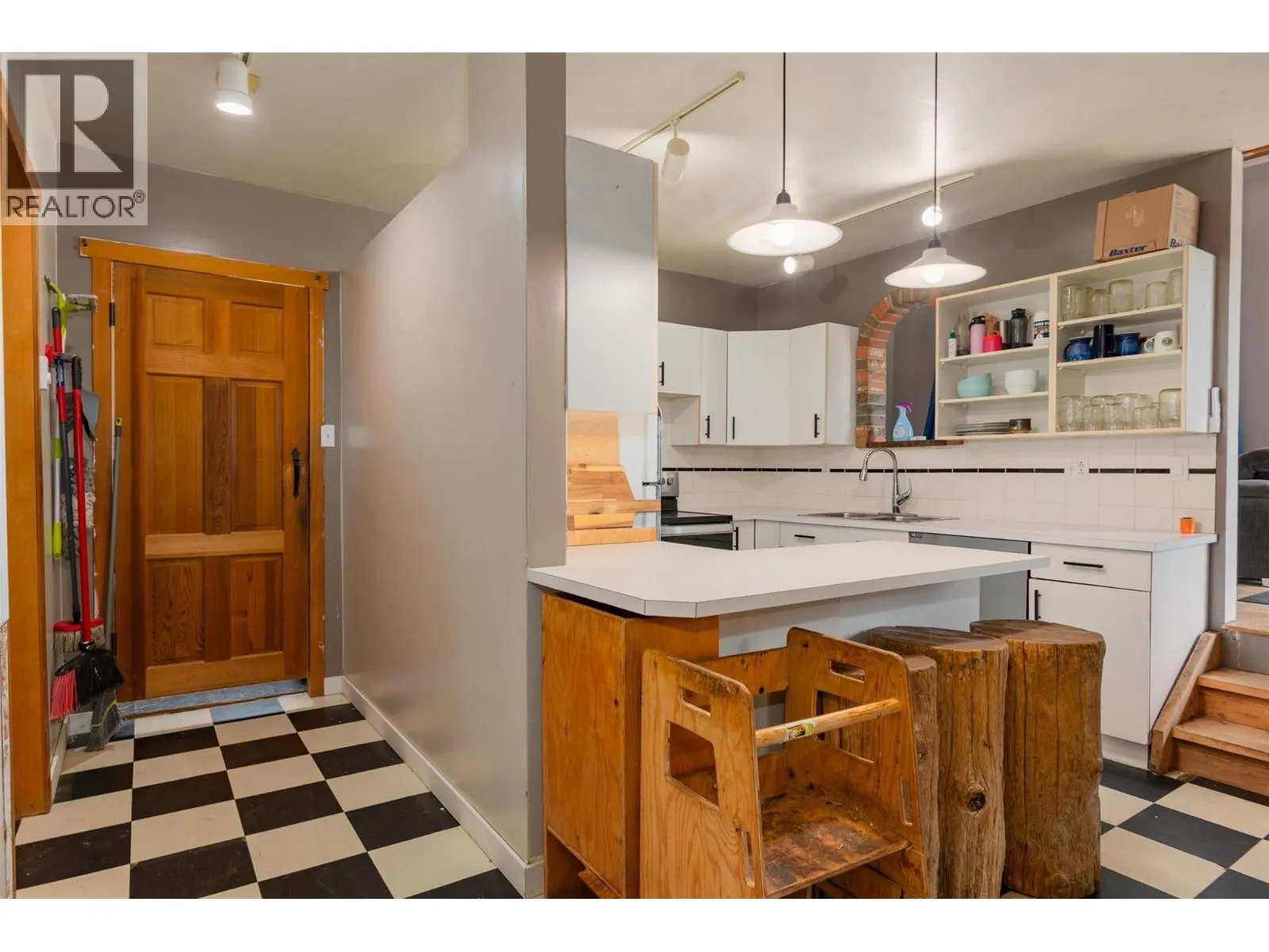 3216 SOUTH SLOCAN VILLAGE Road