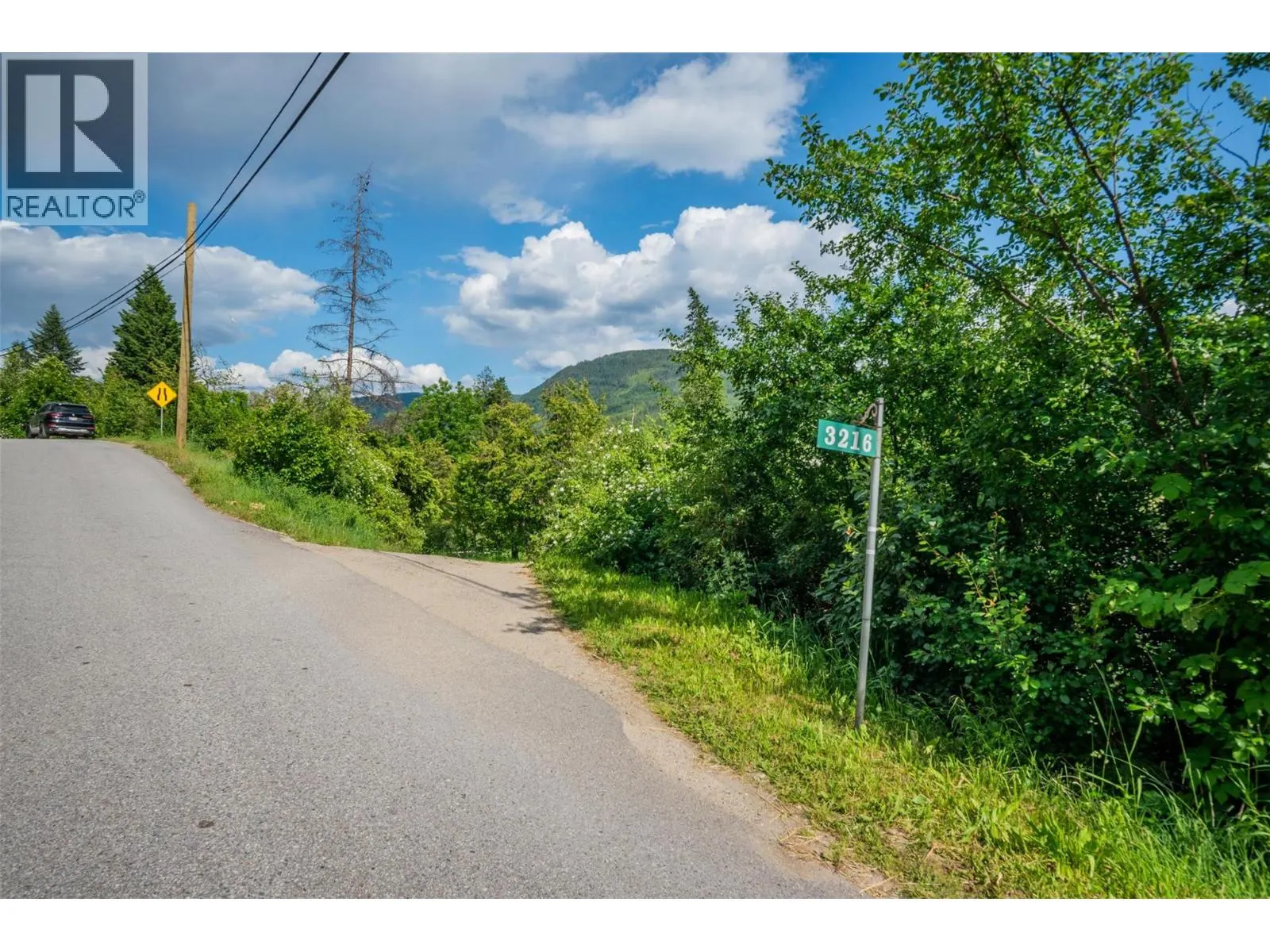 3216 SOUTH SLOCAN VILLAGE Road