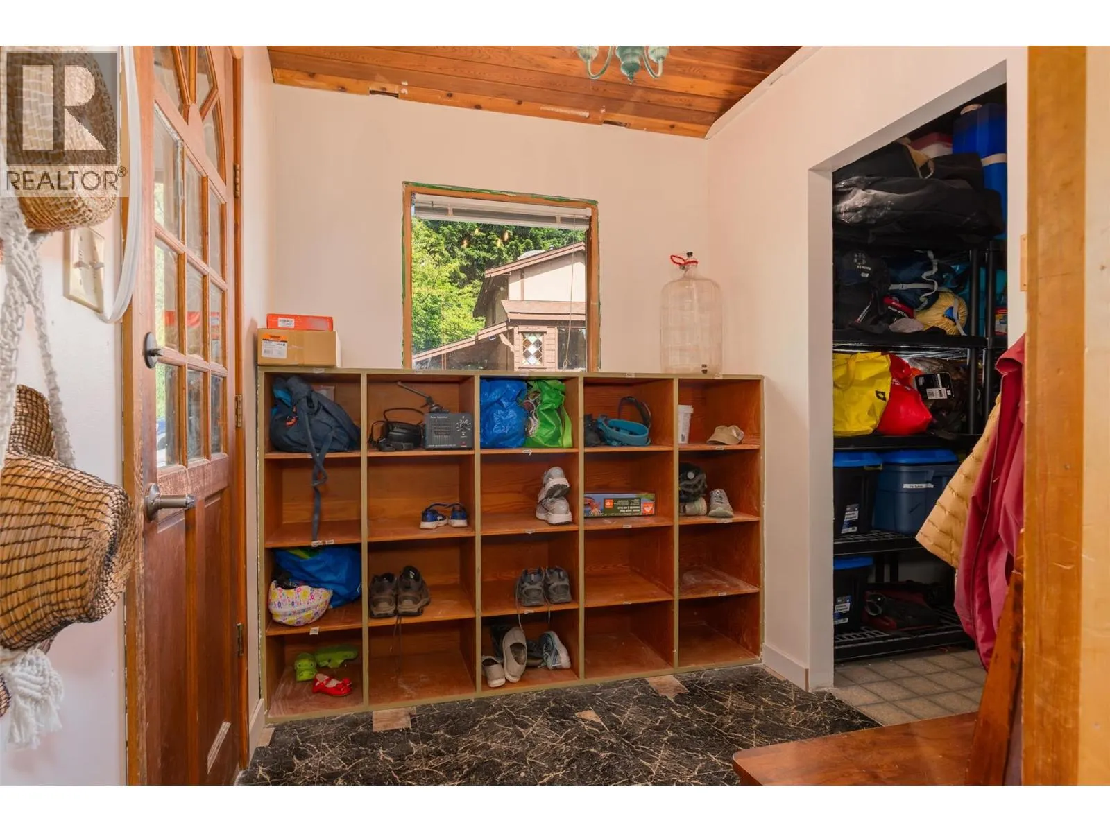 3216 SOUTH SLOCAN VILLAGE Road