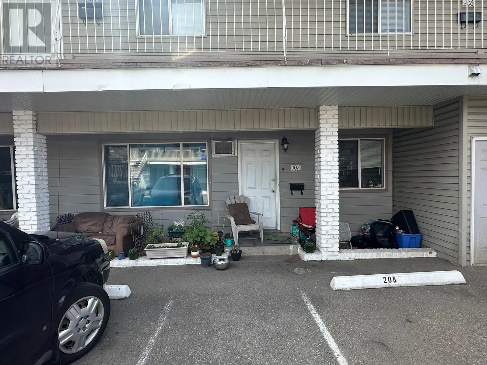 3710-3712 24 Avenue