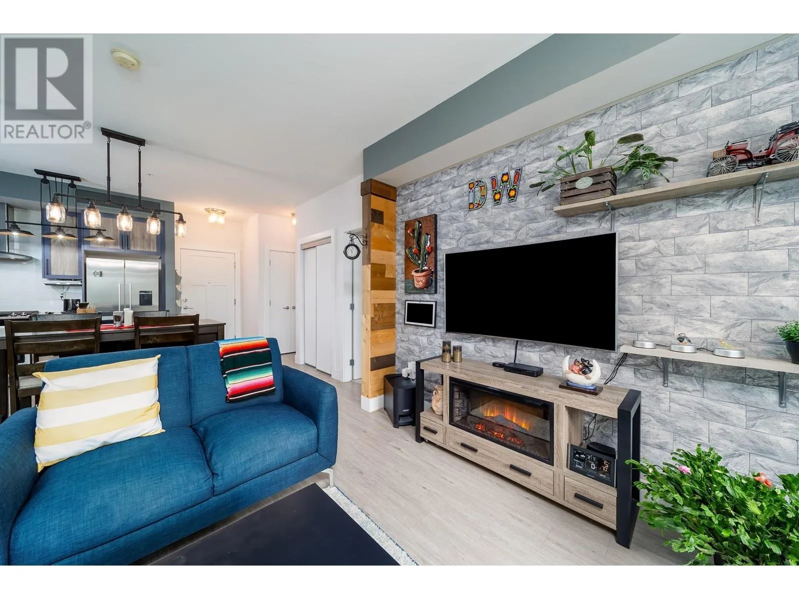 4380 Lakeshore Road Unit# 226
