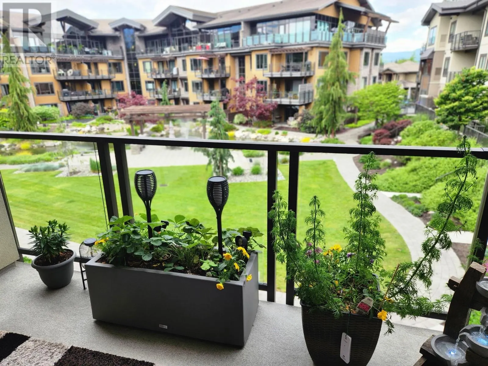 4380 Lakeshore Road Unit# 226