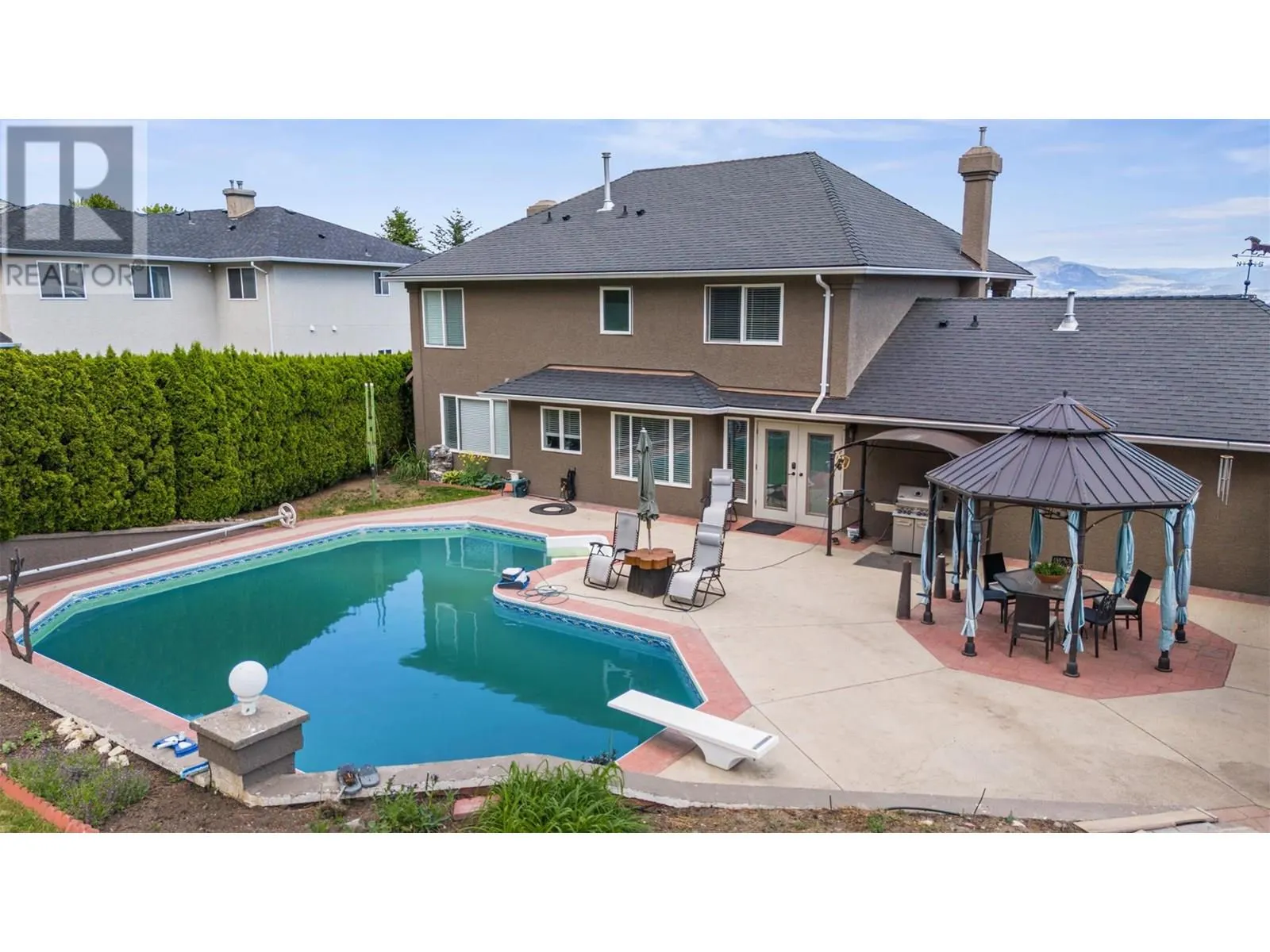 3016 Lakeview Cove Road