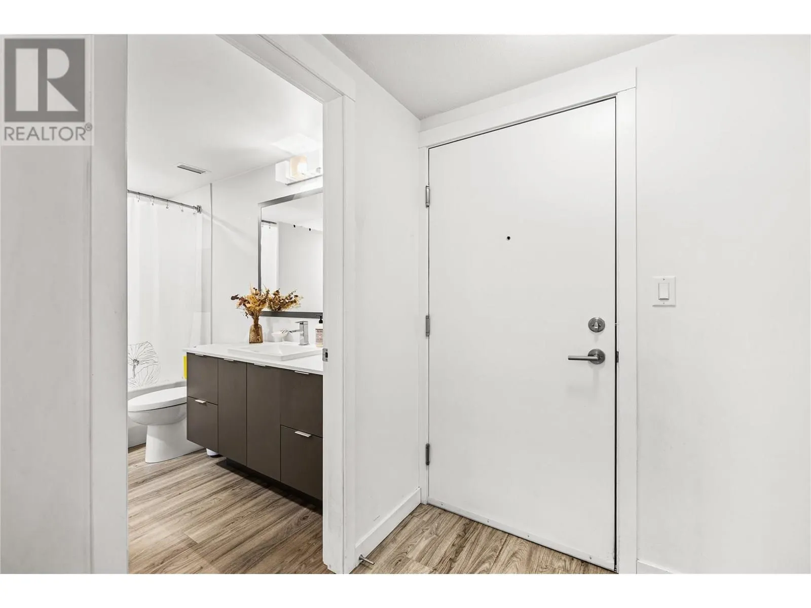1775 Chapman Place Unit# 116