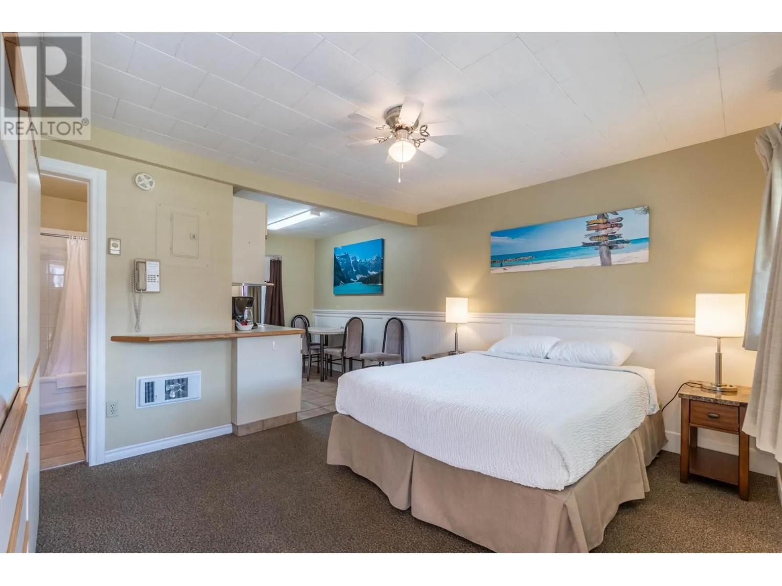 5815 Oleander Drive Unit# 220