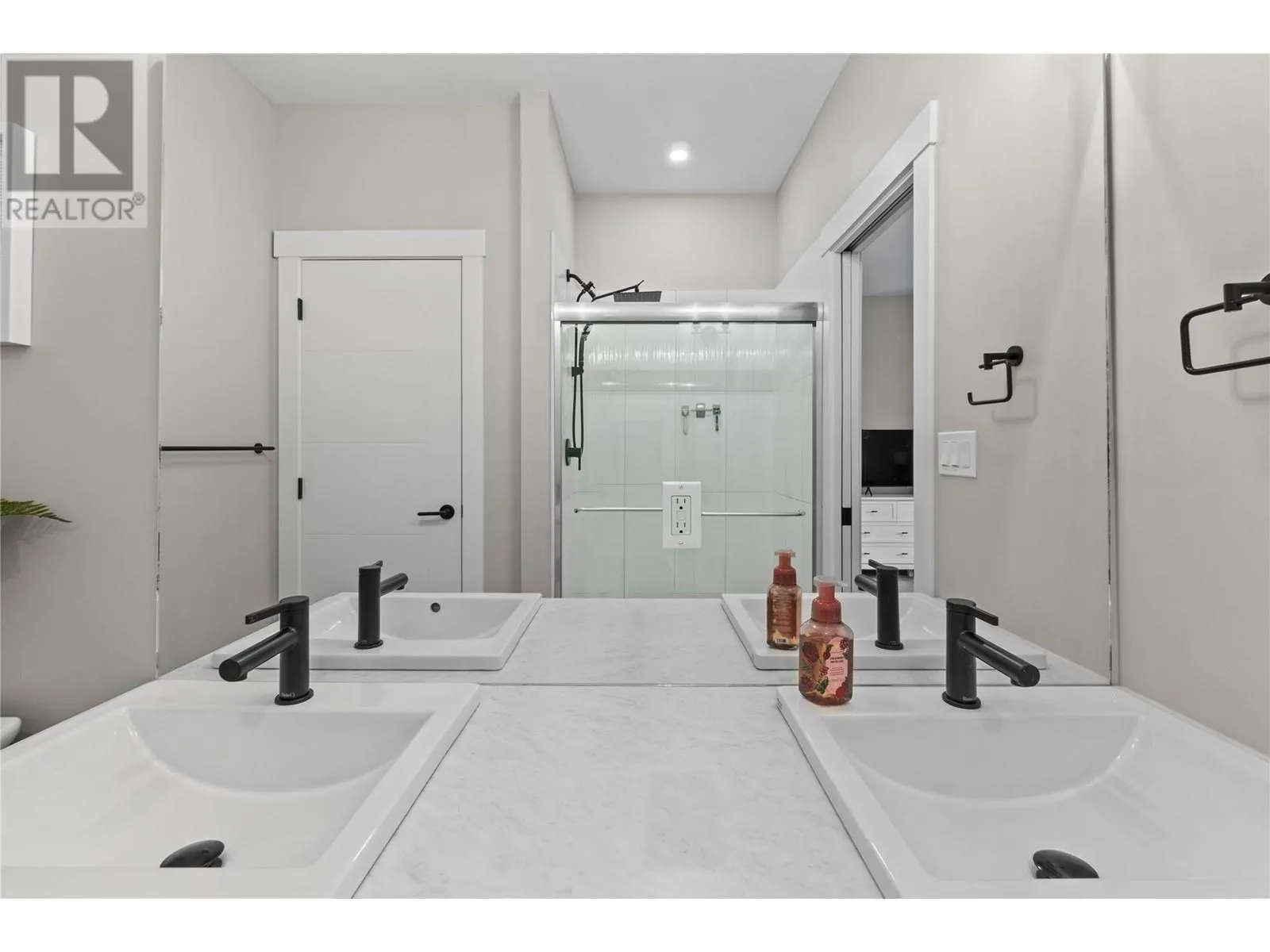 2810 15 Avenue NE Unit# 28