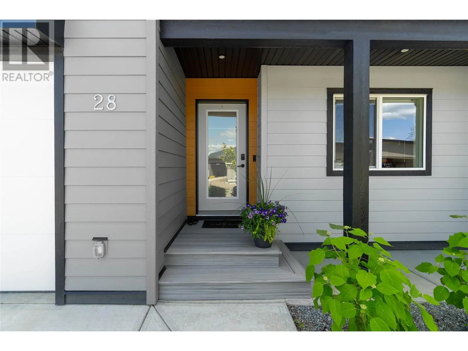 2810 15 Avenue NE Unit# 28