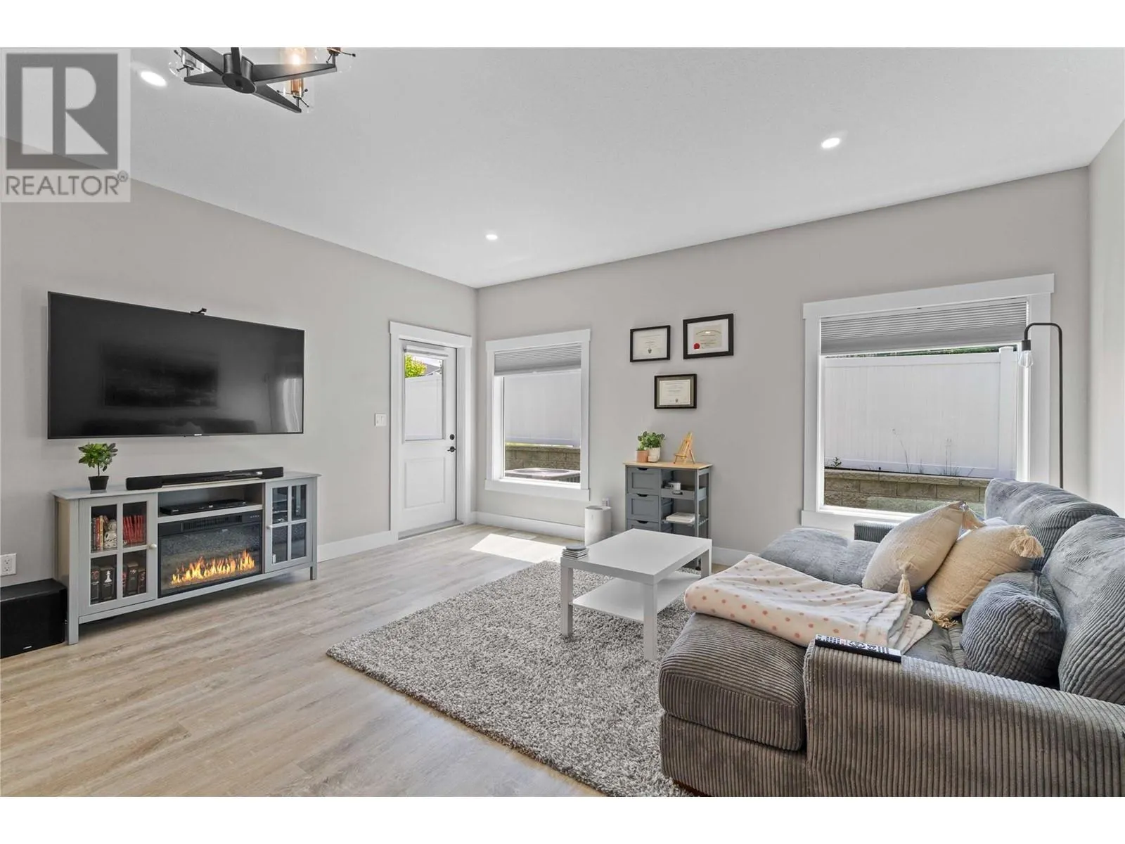2810 15 Avenue NE Unit# 28