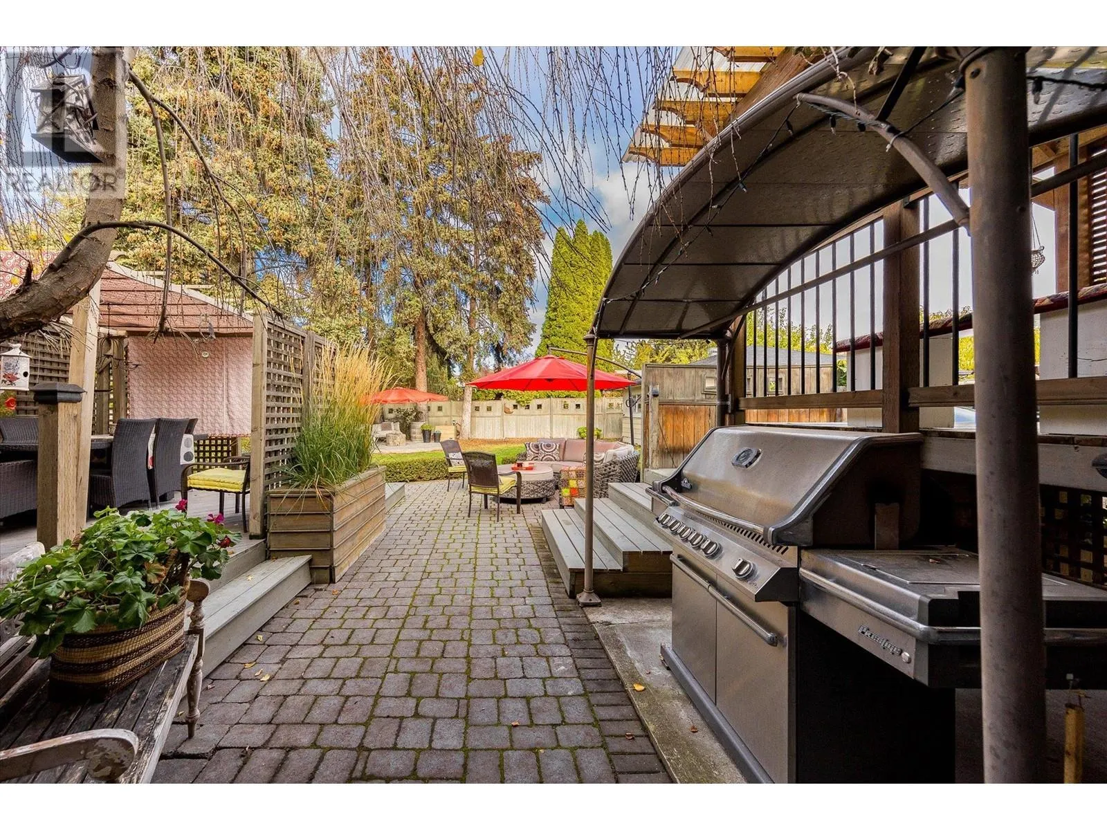 1508 Pinehurst Crescent