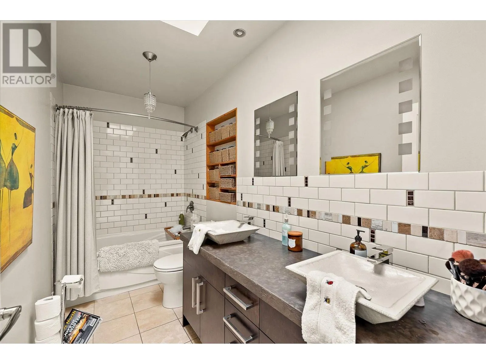 1508 Pinehurst Crescent
