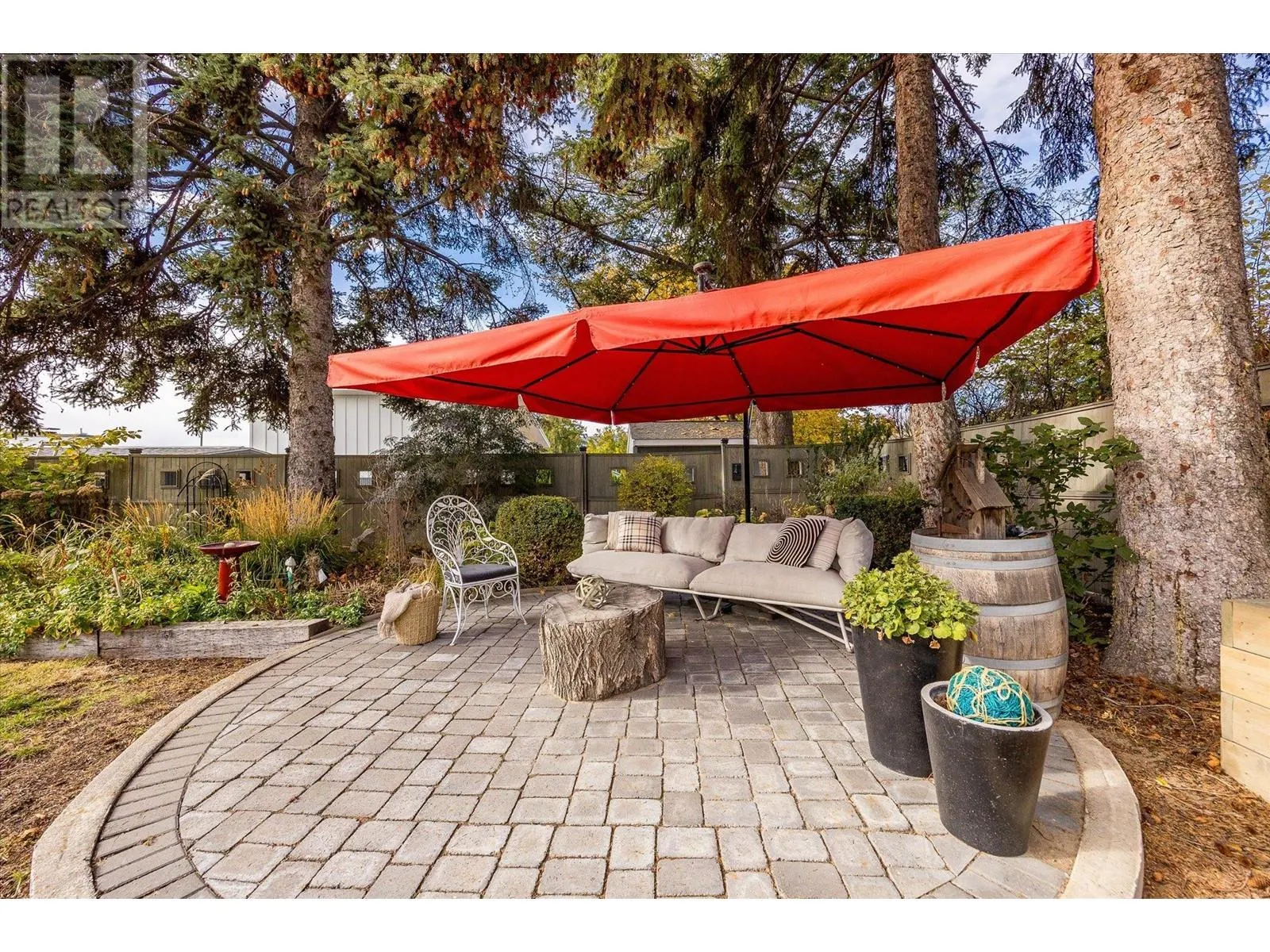 1508 Pinehurst Crescent