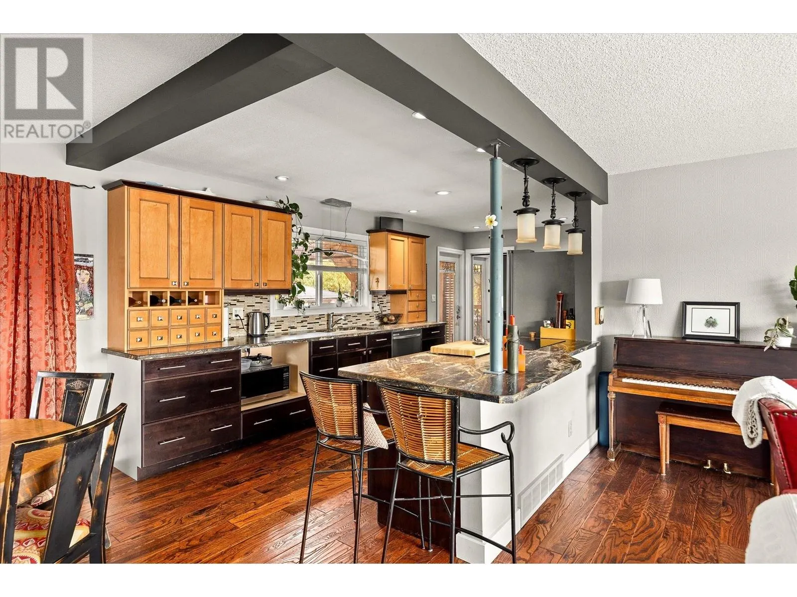 1508 Pinehurst Crescent